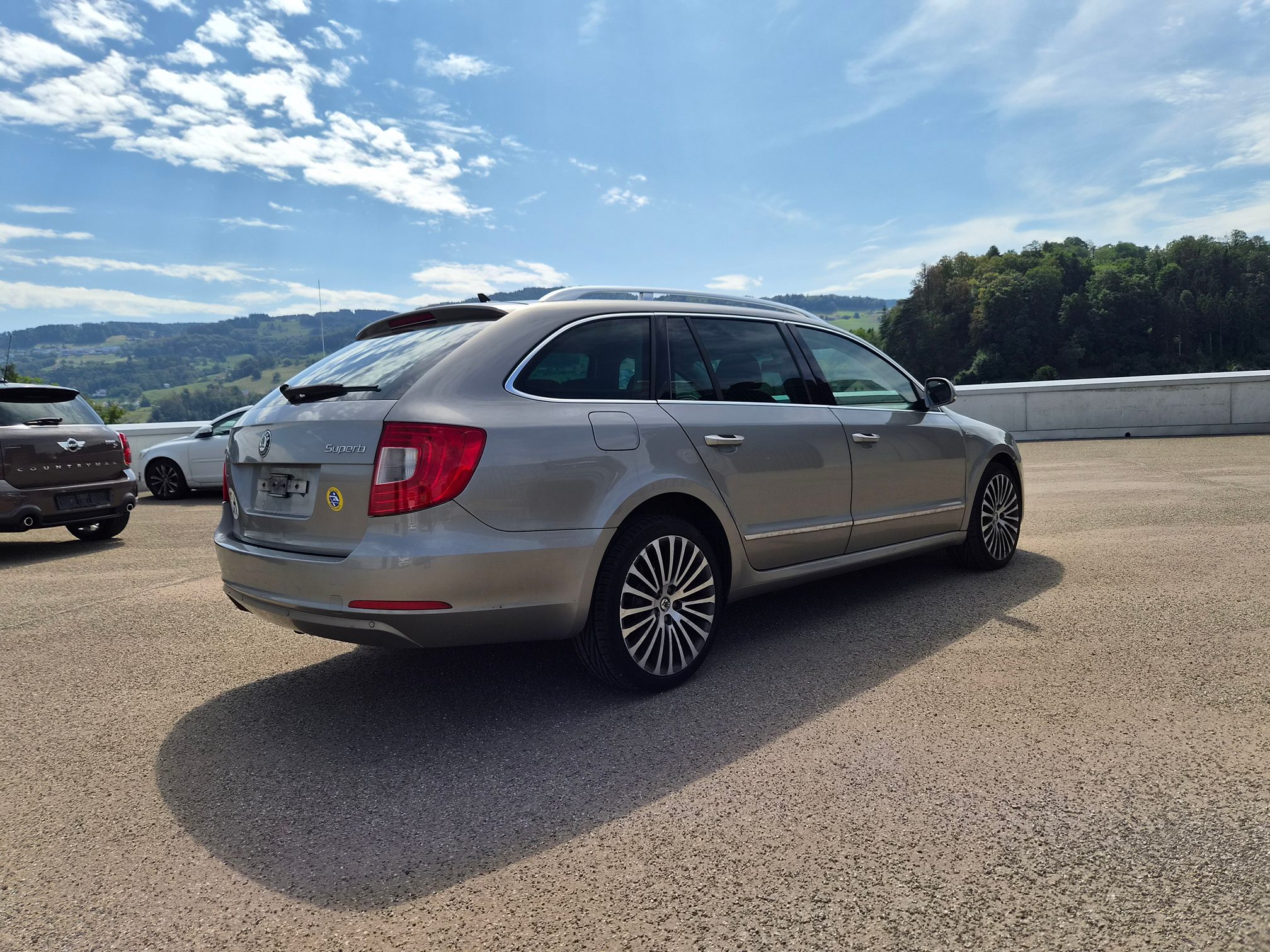 SKODA Superb 2.0 TDI — zdjęcie 3