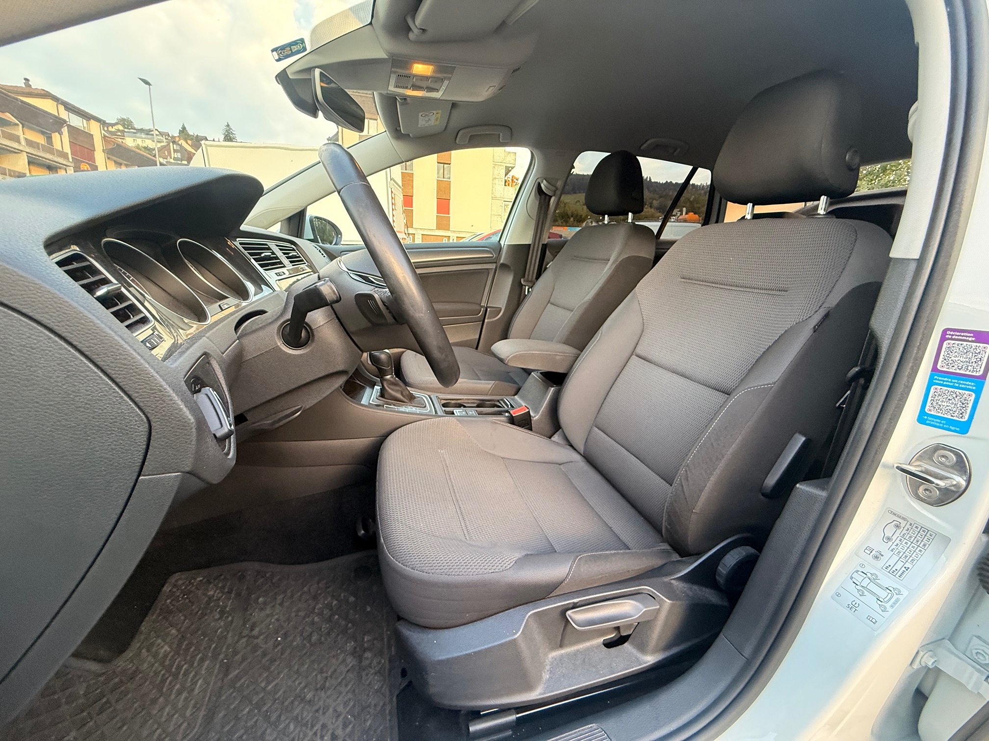 VW Golf 7 1.5 *Automat / MFK bis 06.2028 / Rückfahrkamera und vieles mehr* — zdjęcie 12