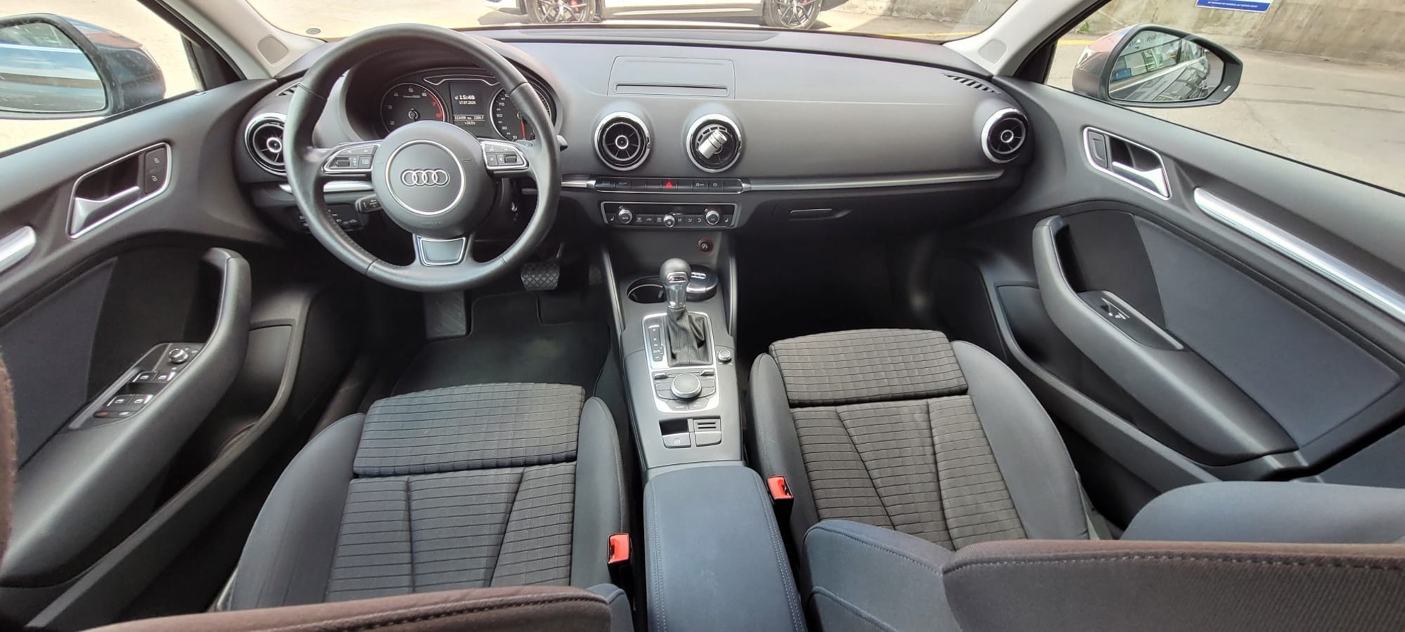AUDI A3 Limo. 1.8TFSI — zdjęcie 10