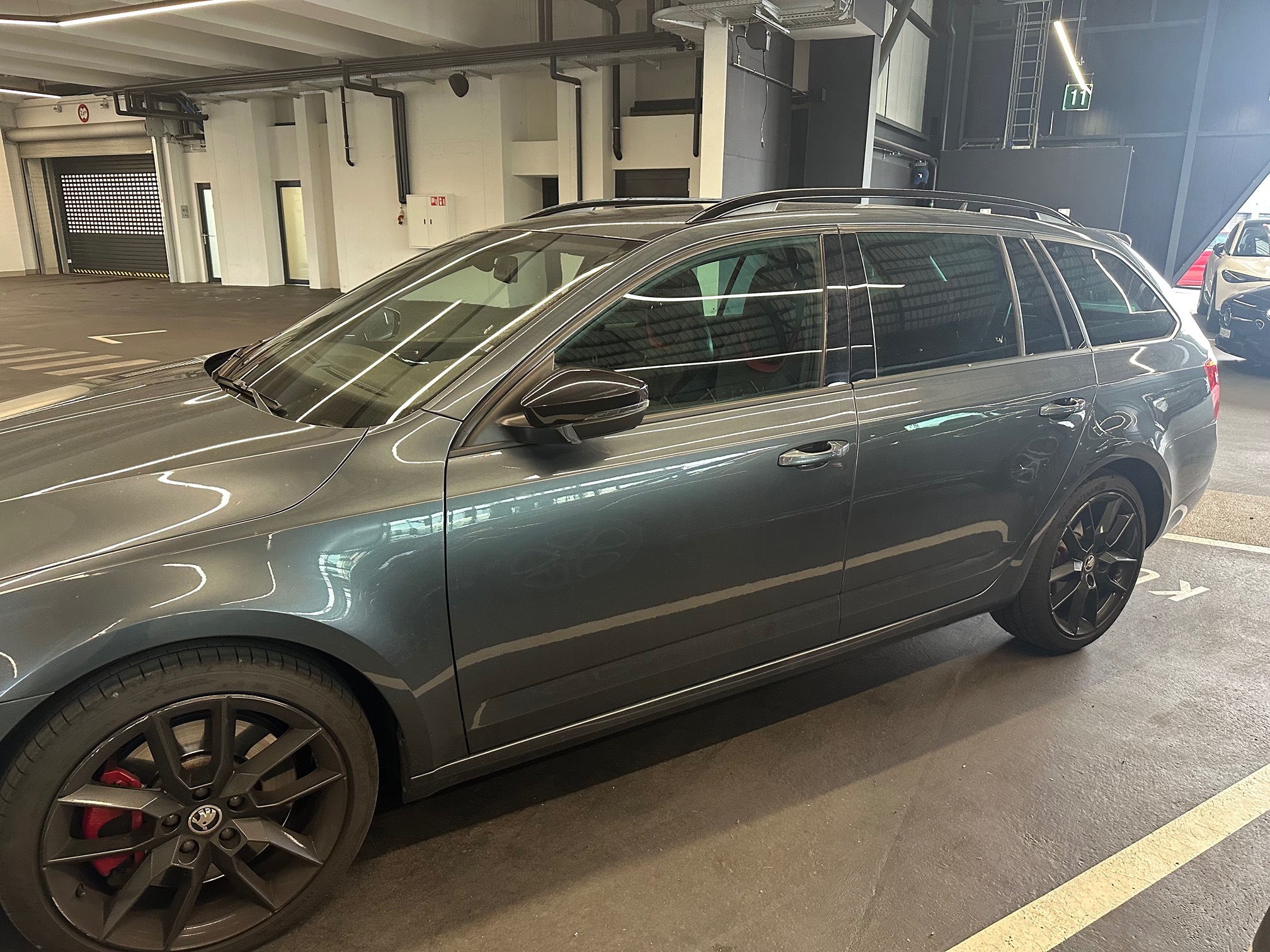 SKODA Octavia Combi RS — zdjęcie 4