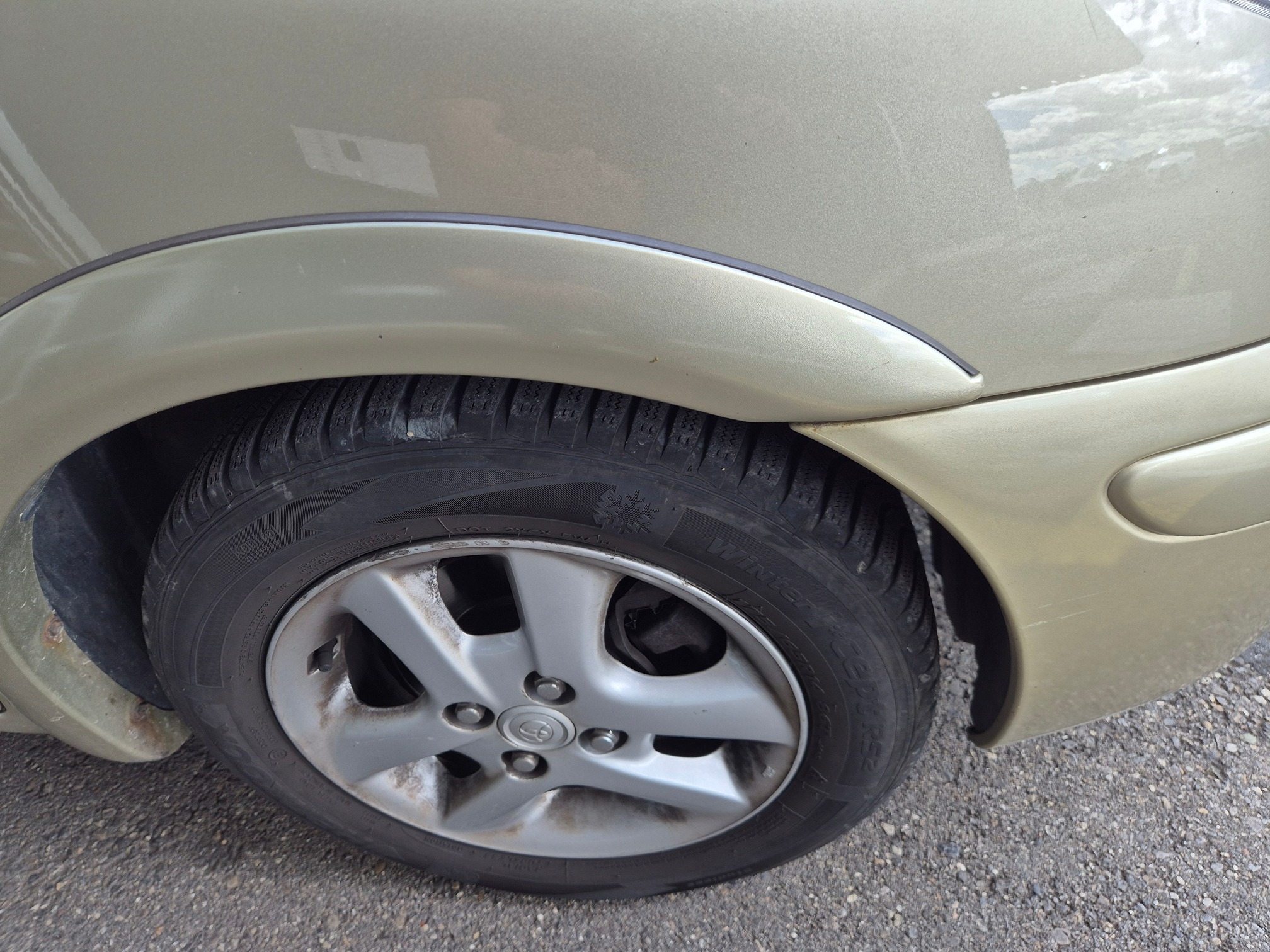 TOYOTA Yaris Verso 1.5 — zdjęcie 13