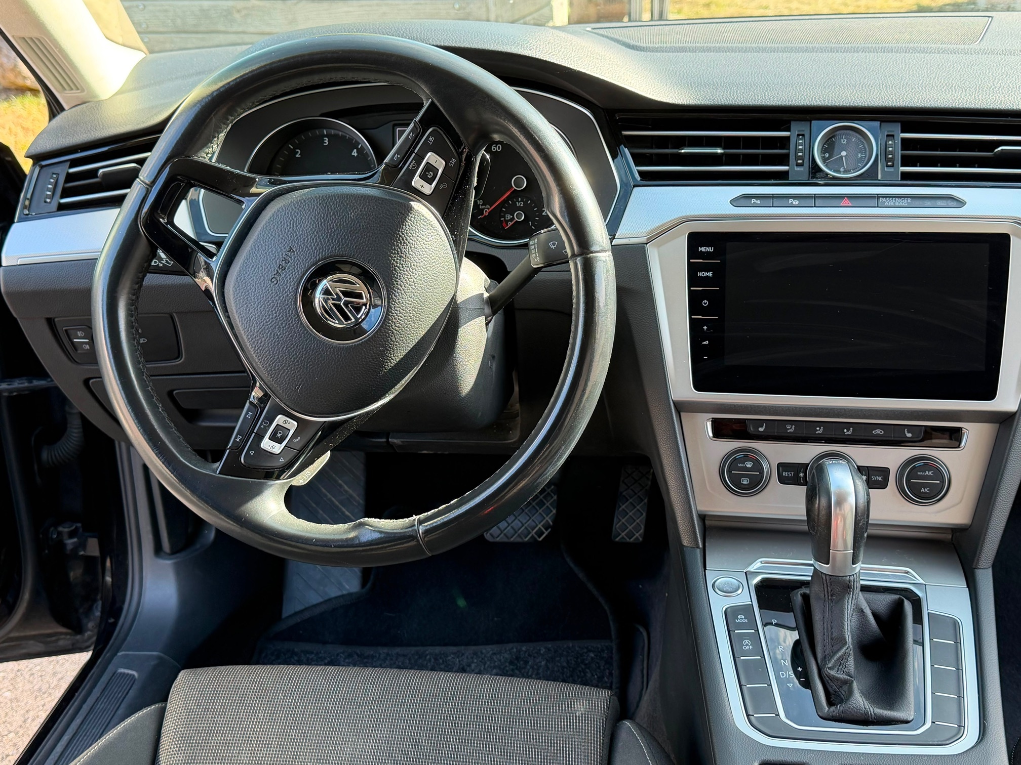 VW Passat V 2.0D BMT — zdjęcie 9