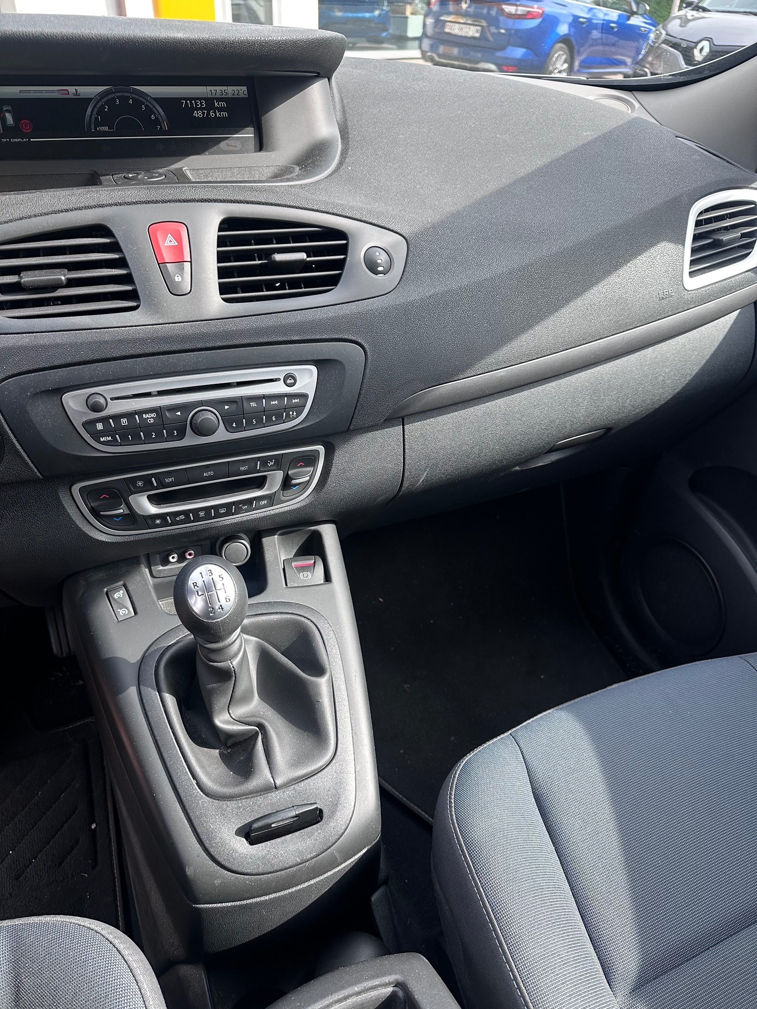 RENAULT Scenic TCe 130 — zdjęcie 15