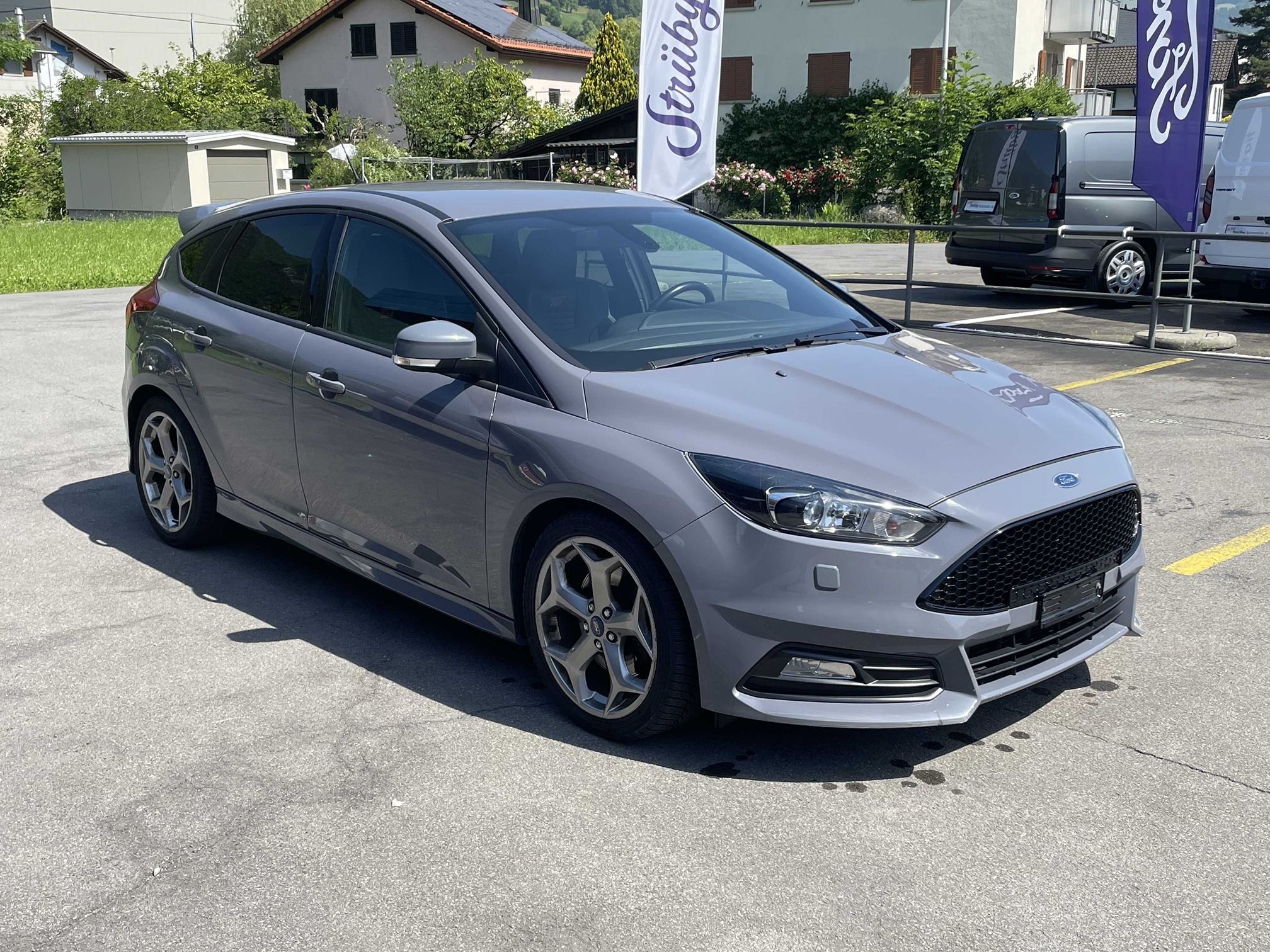 FORD Focus ST 2.0 SCTi — zdjęcie 8