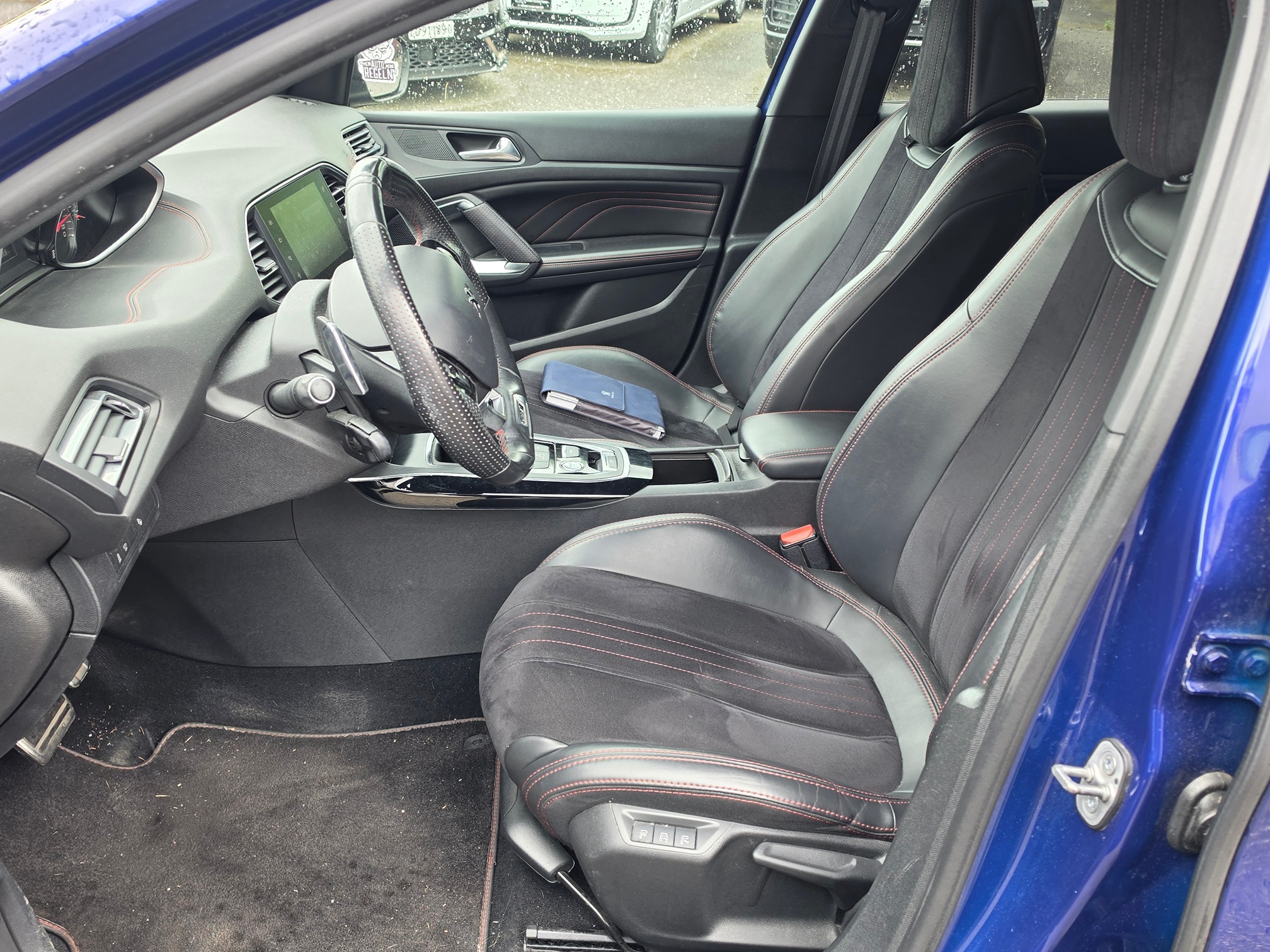 PEUGEOT 308 SW GT 2.0HDi — zdjęcie 13