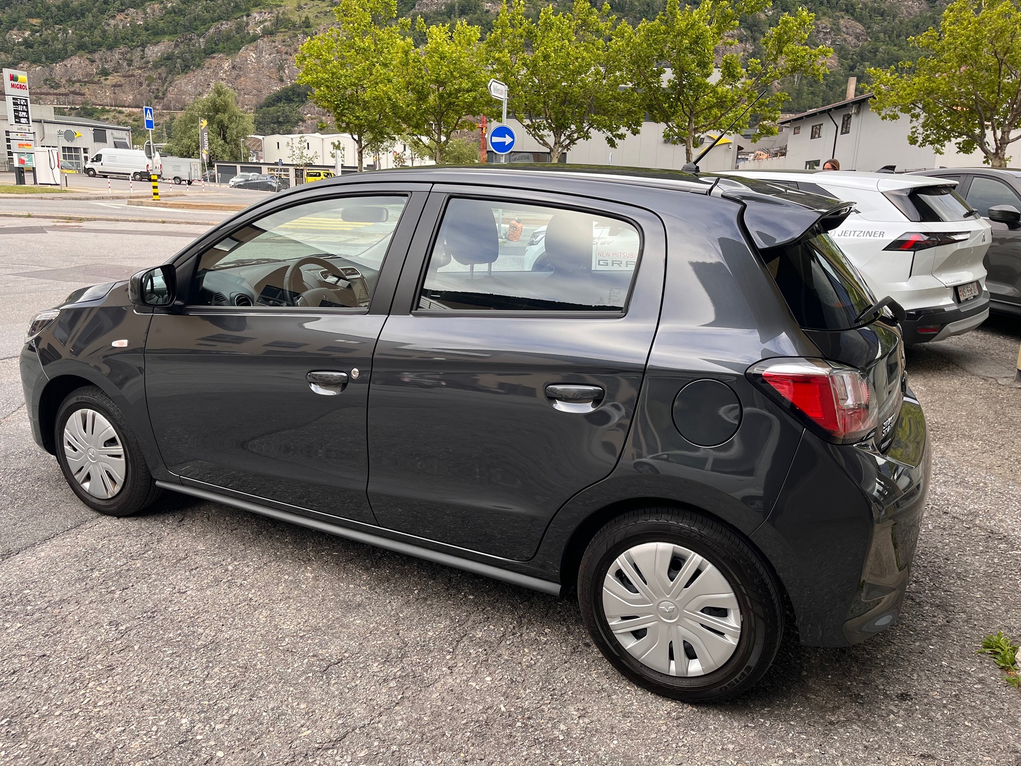MITSUBISHI Space Star 1.2 Automat — zdjęcie 11
