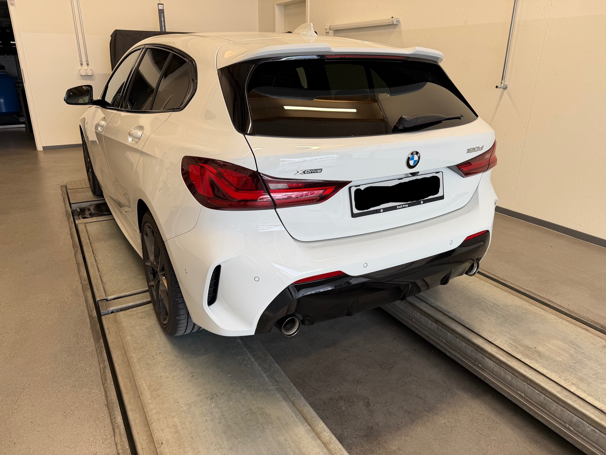 BMW 120d xDrive — zdjęcie 3