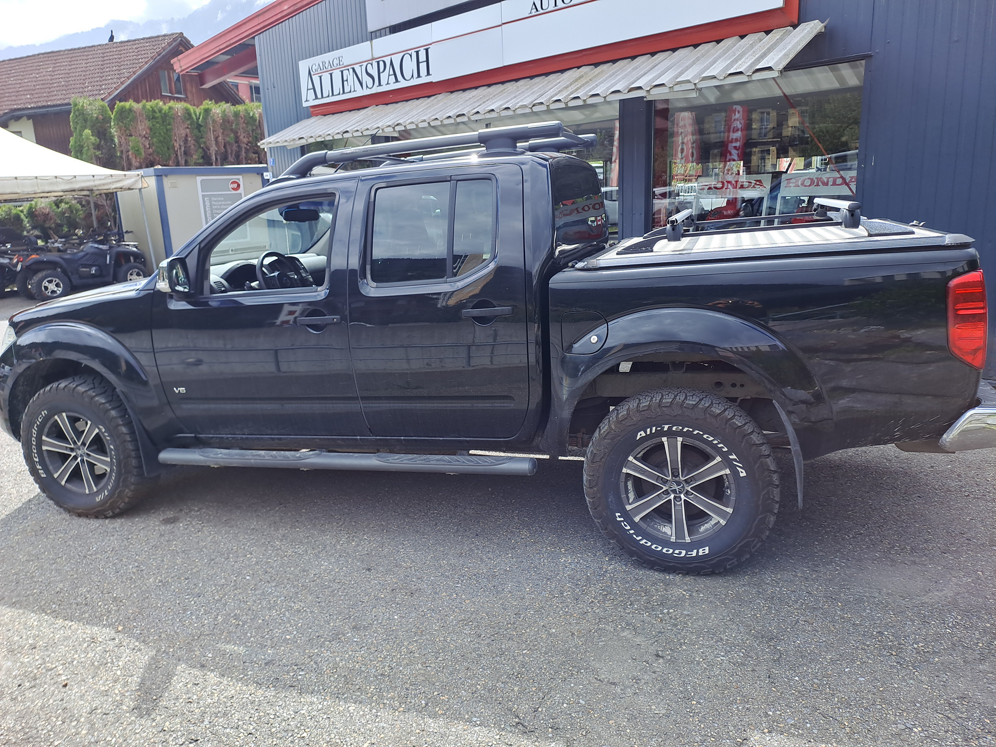 NISSAN Navara DC 4WD — zdjęcie 3