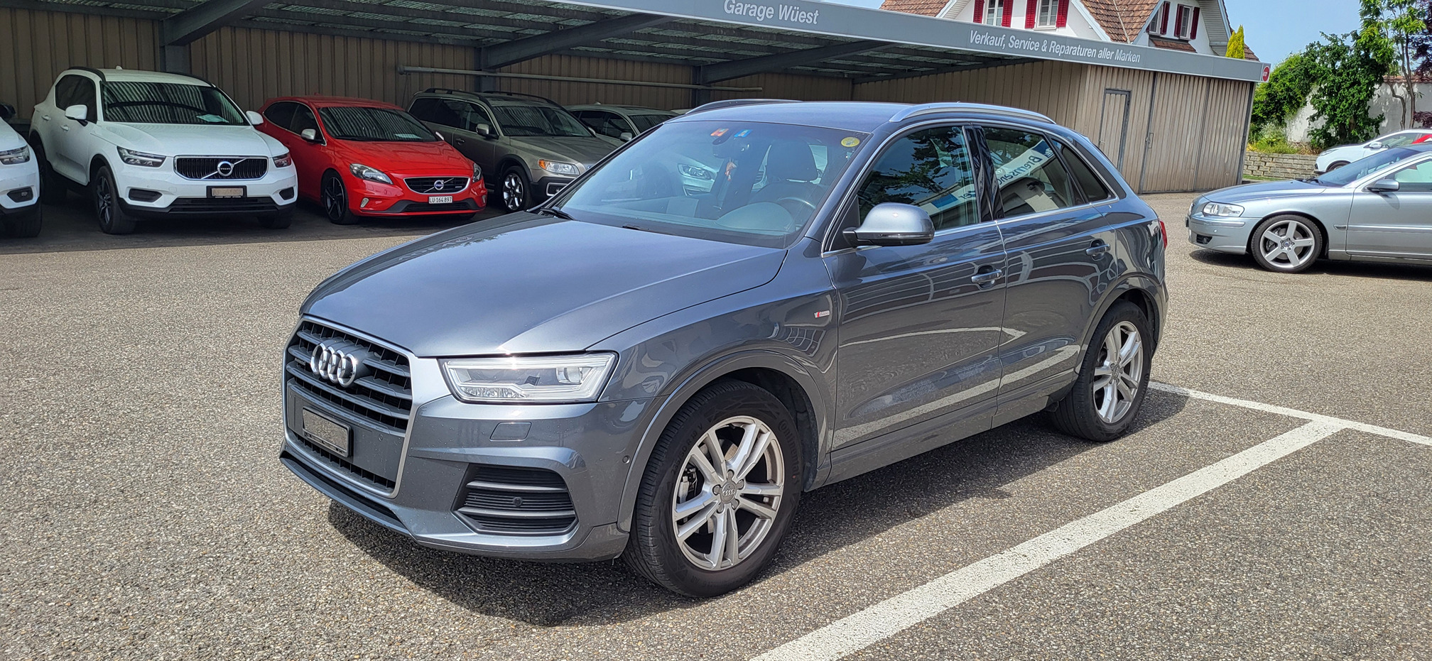 AUDI Q3 2.0TDI quattro — zdjęcie 1