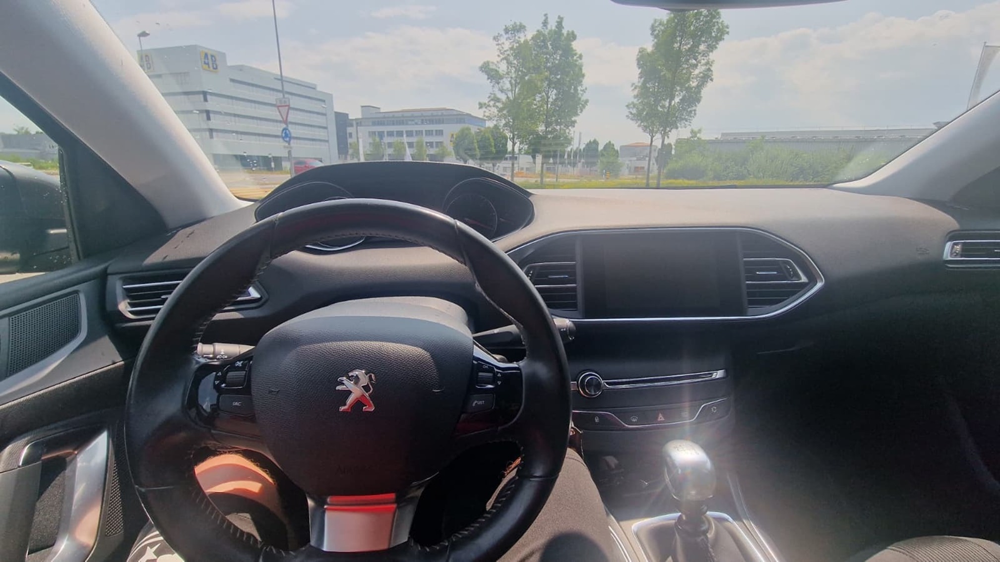 PEUGEOT 308 1.6HDi SST — zdjęcie 6