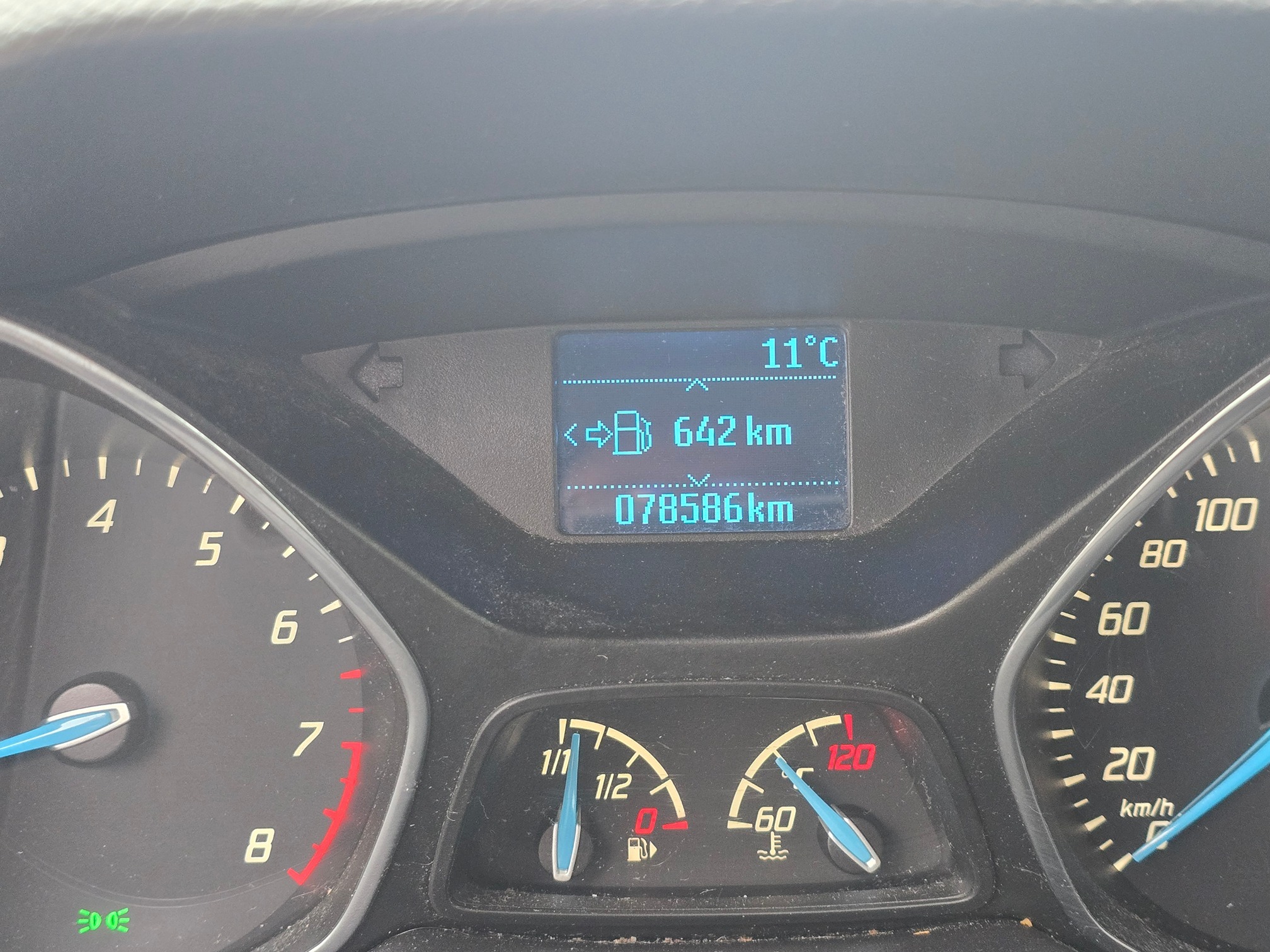 FORD Focus 1.0 SCTi — zdjęcie 2