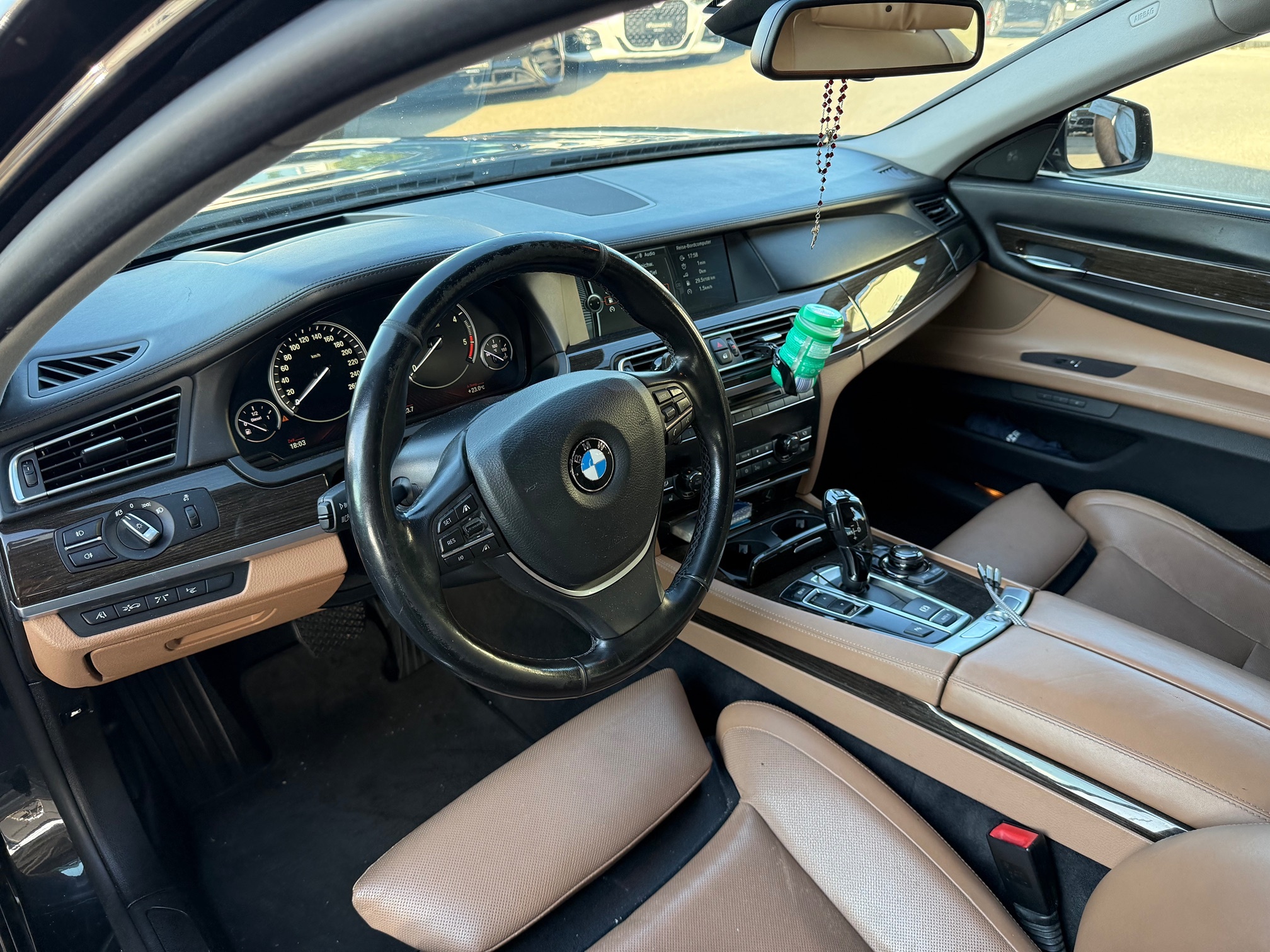 BMW 730d — zdjęcie 10