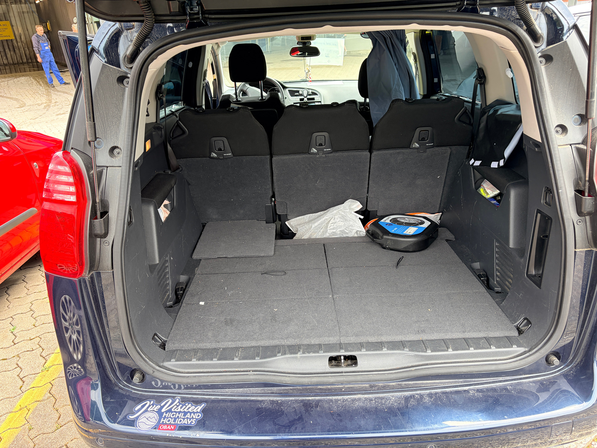 PEUGEOT 5008 1.6i Turbo — zdjęcie 6
