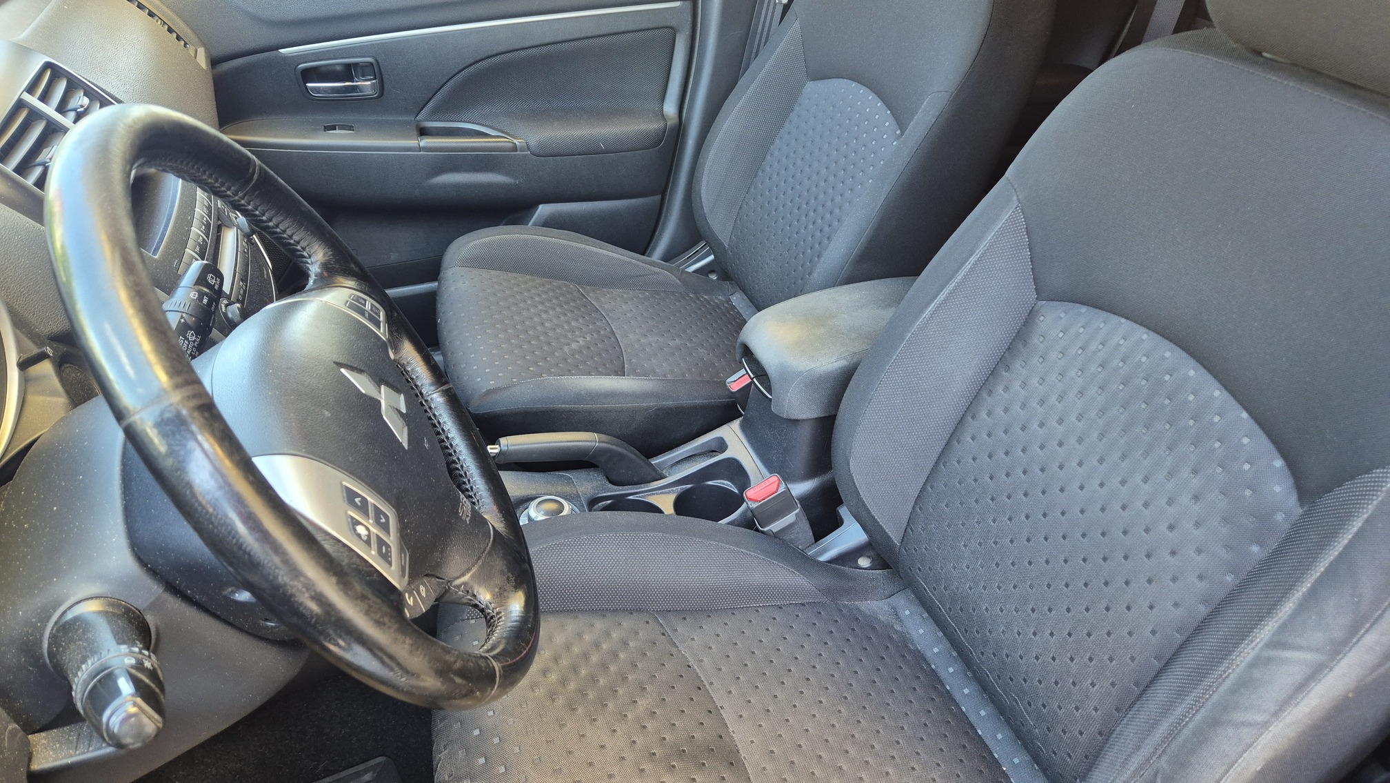 MITSUBISHI ASX 1.8 DID — zdjęcie 14