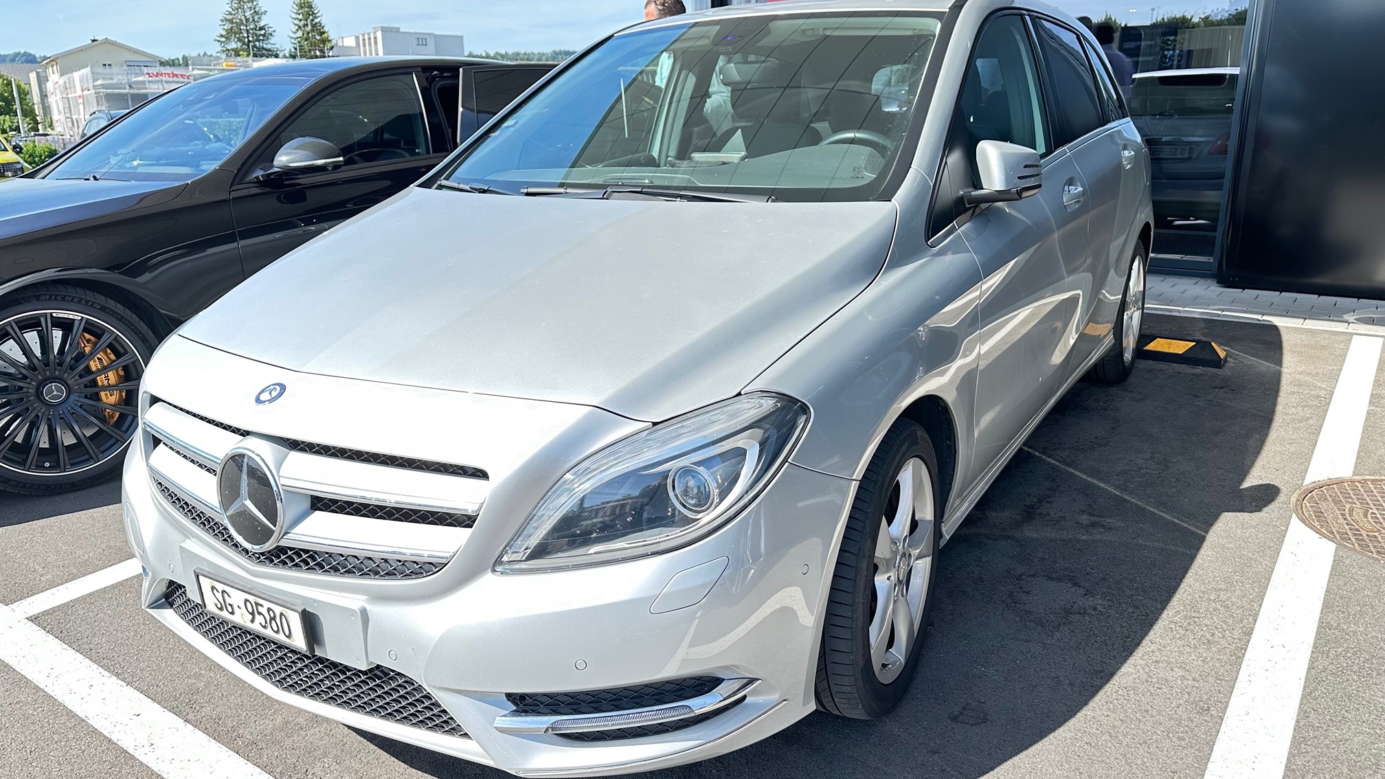 MERCEDES-BENZ B 220 4m — zdjęcie 1