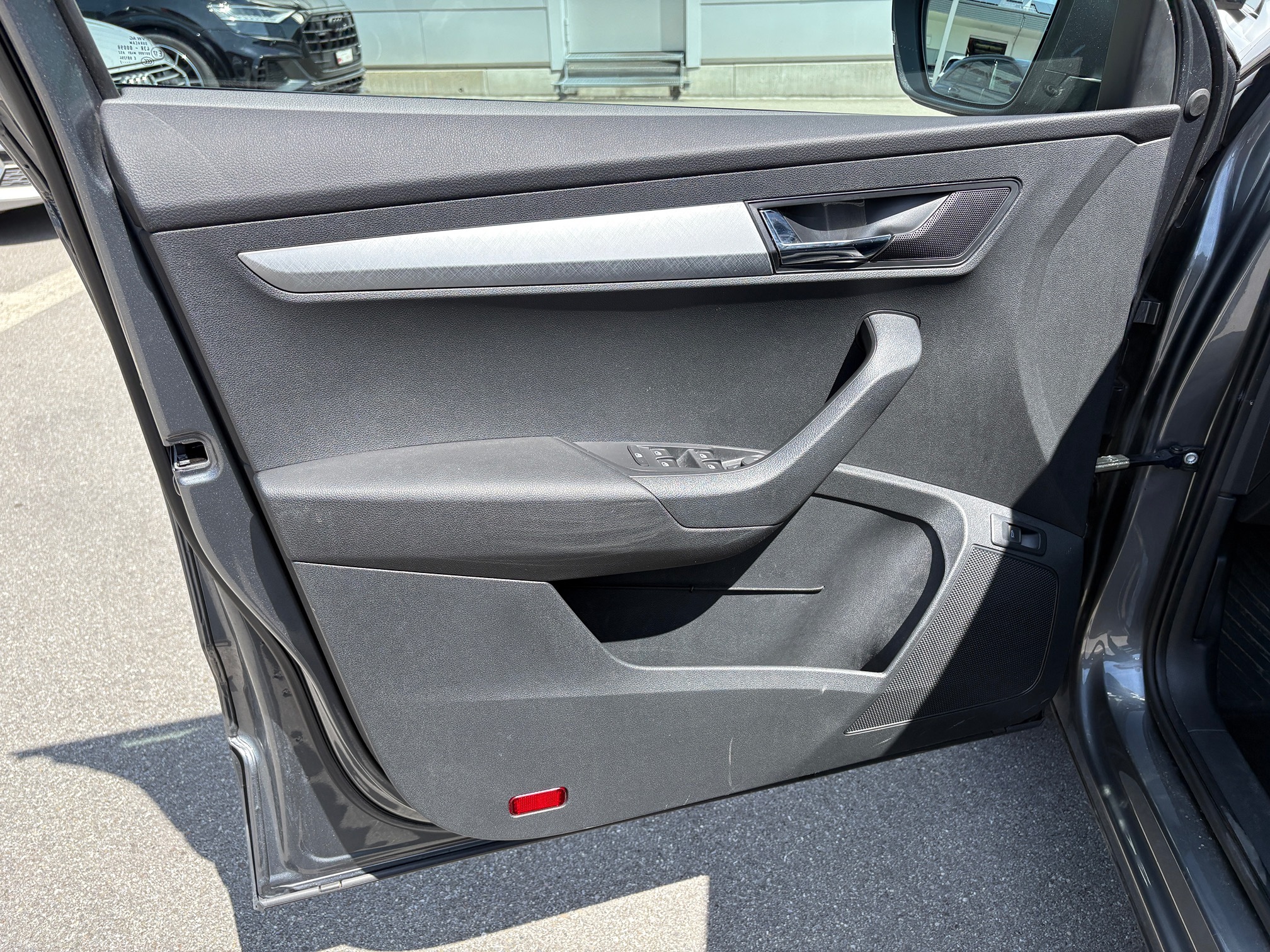 SKODA Karoq 2.0 TDI 4x4 — zdjęcie 9
