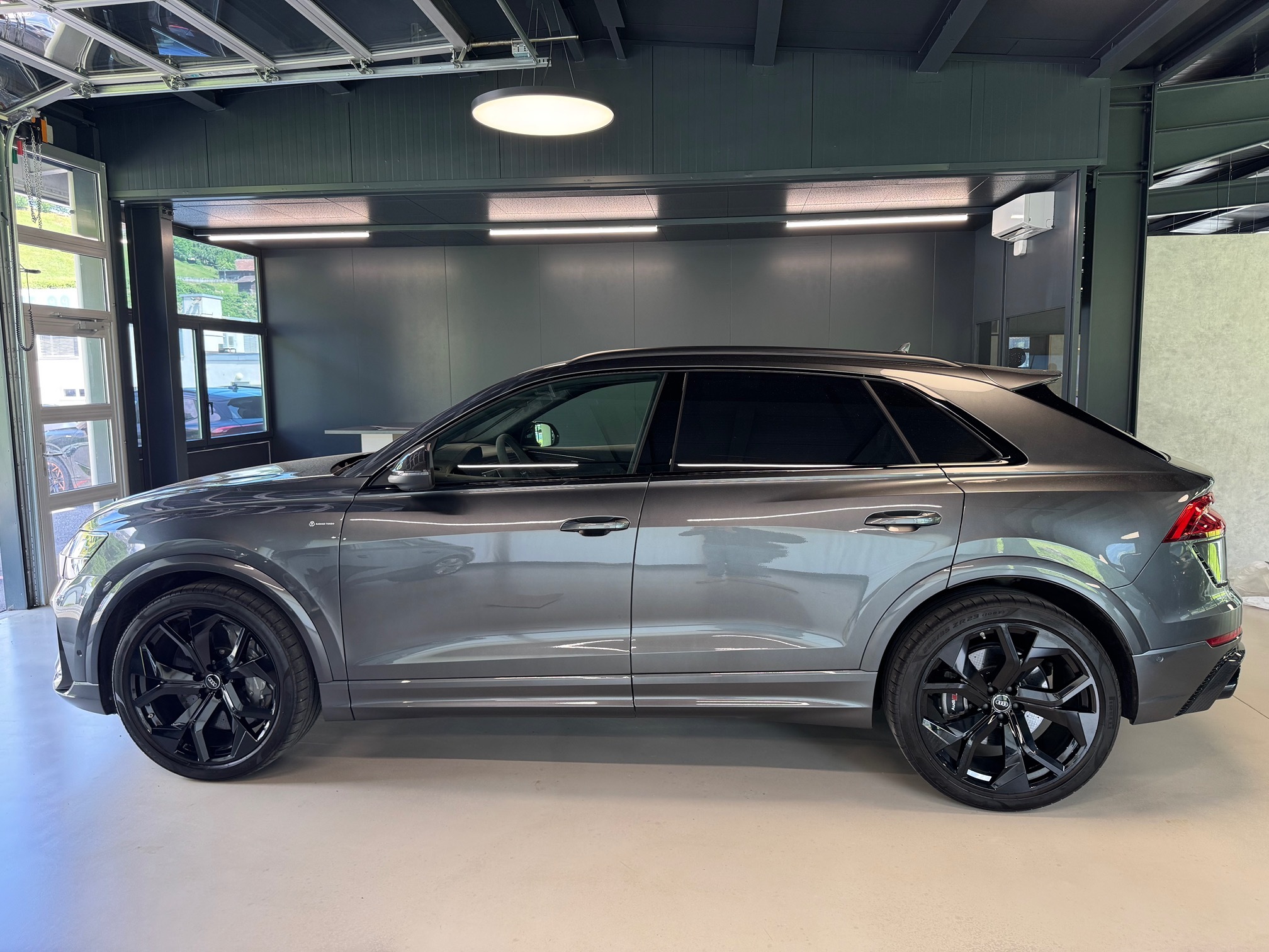 AUDI RS Q8 — zdjęcie 7