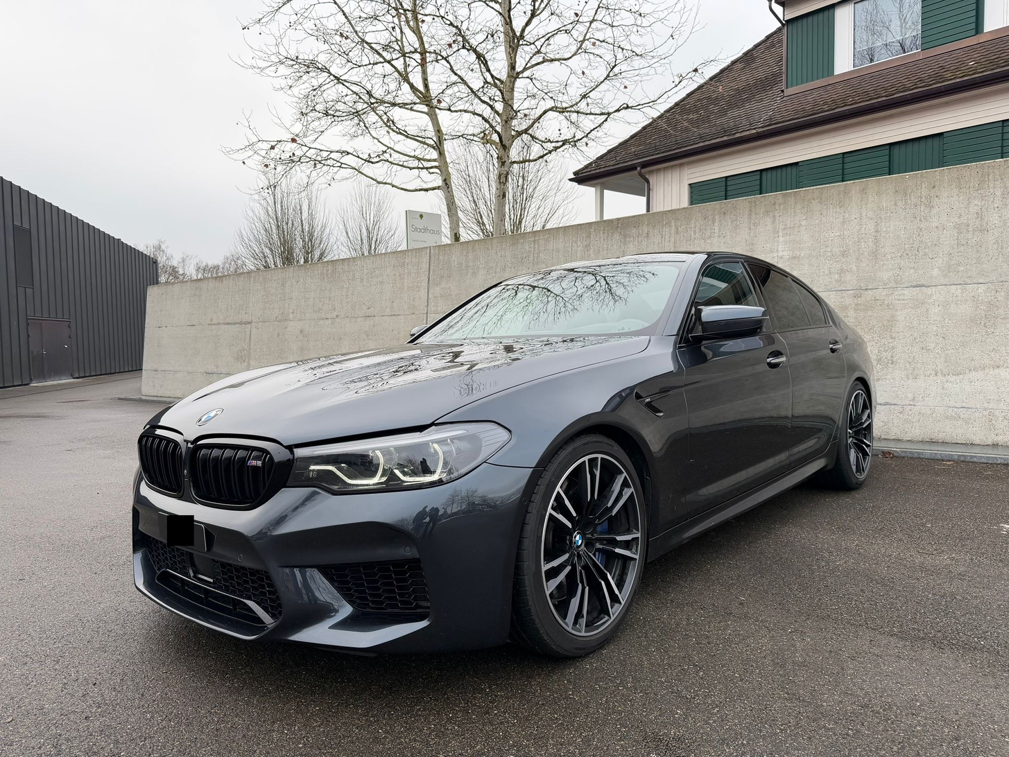 BMW M5 — zdjęcie 2