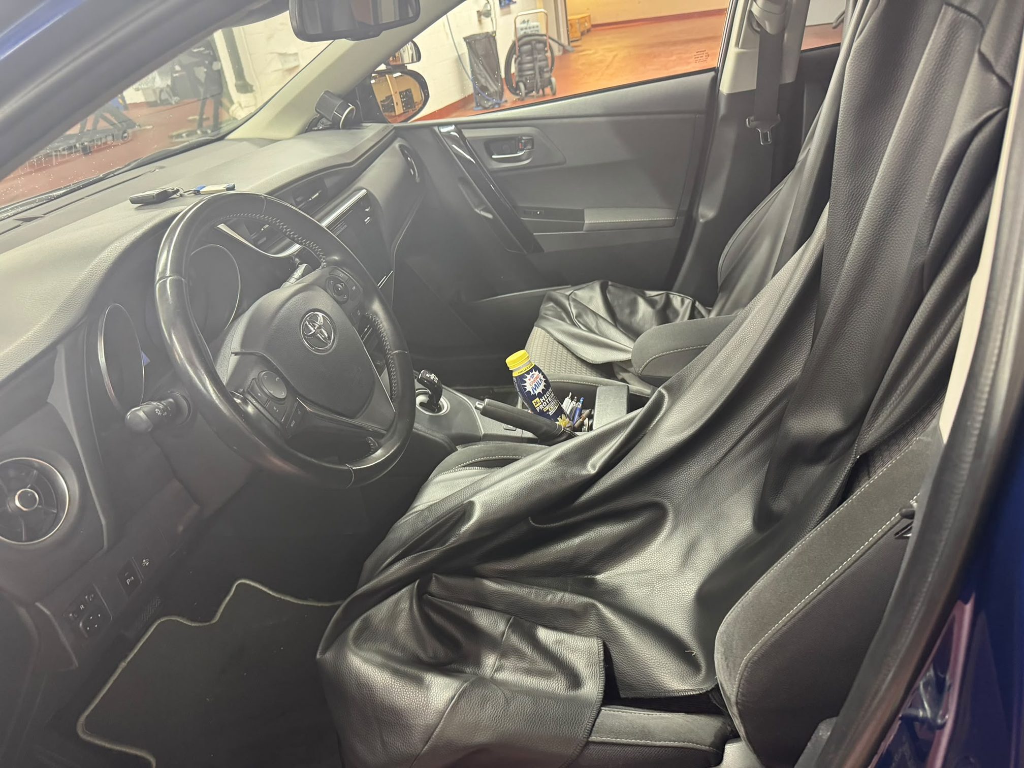 TOYOTA Auris HSD — zdjęcie 7