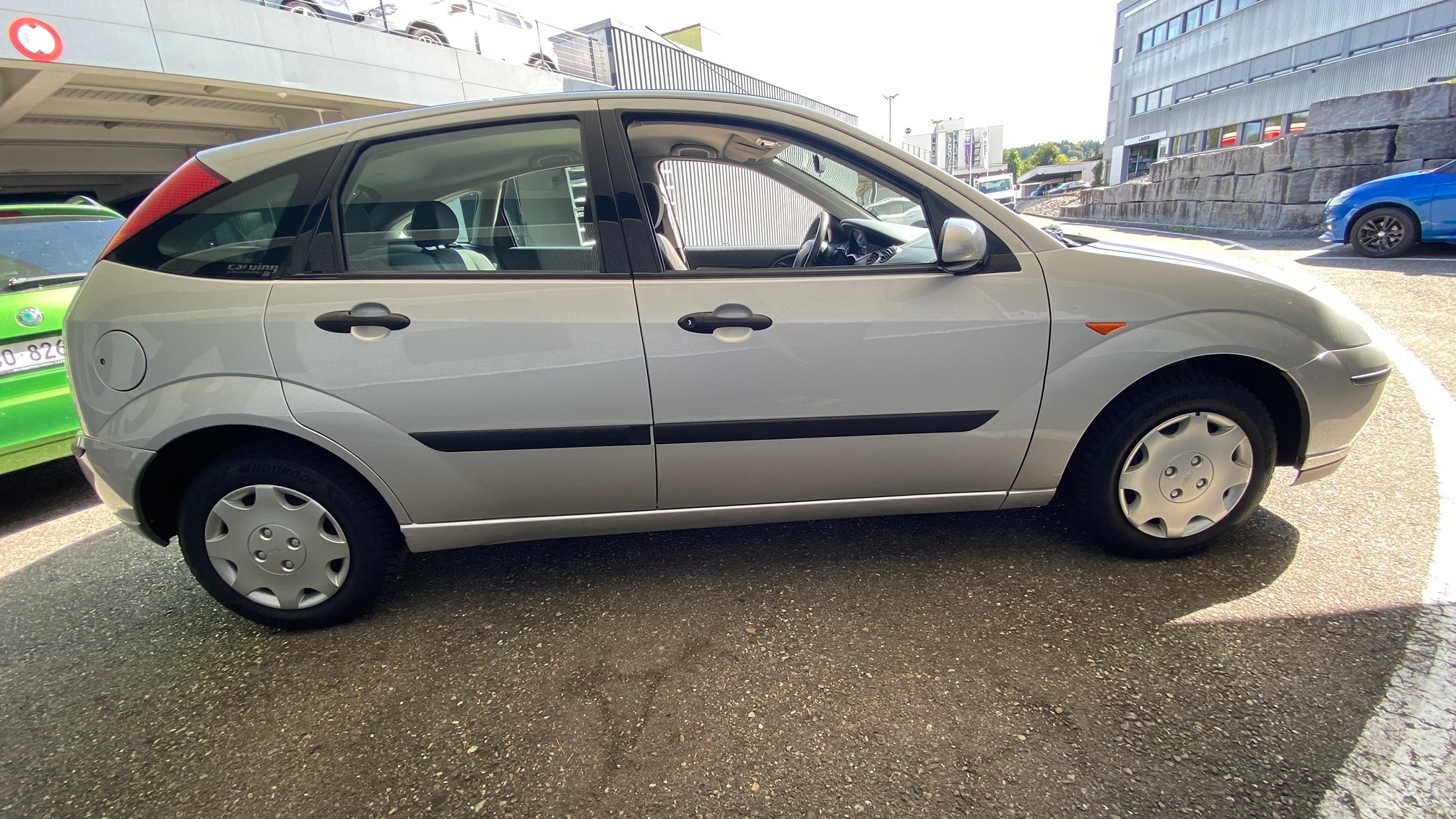 FORD Focus 2.0 16V — zdjęcie 6