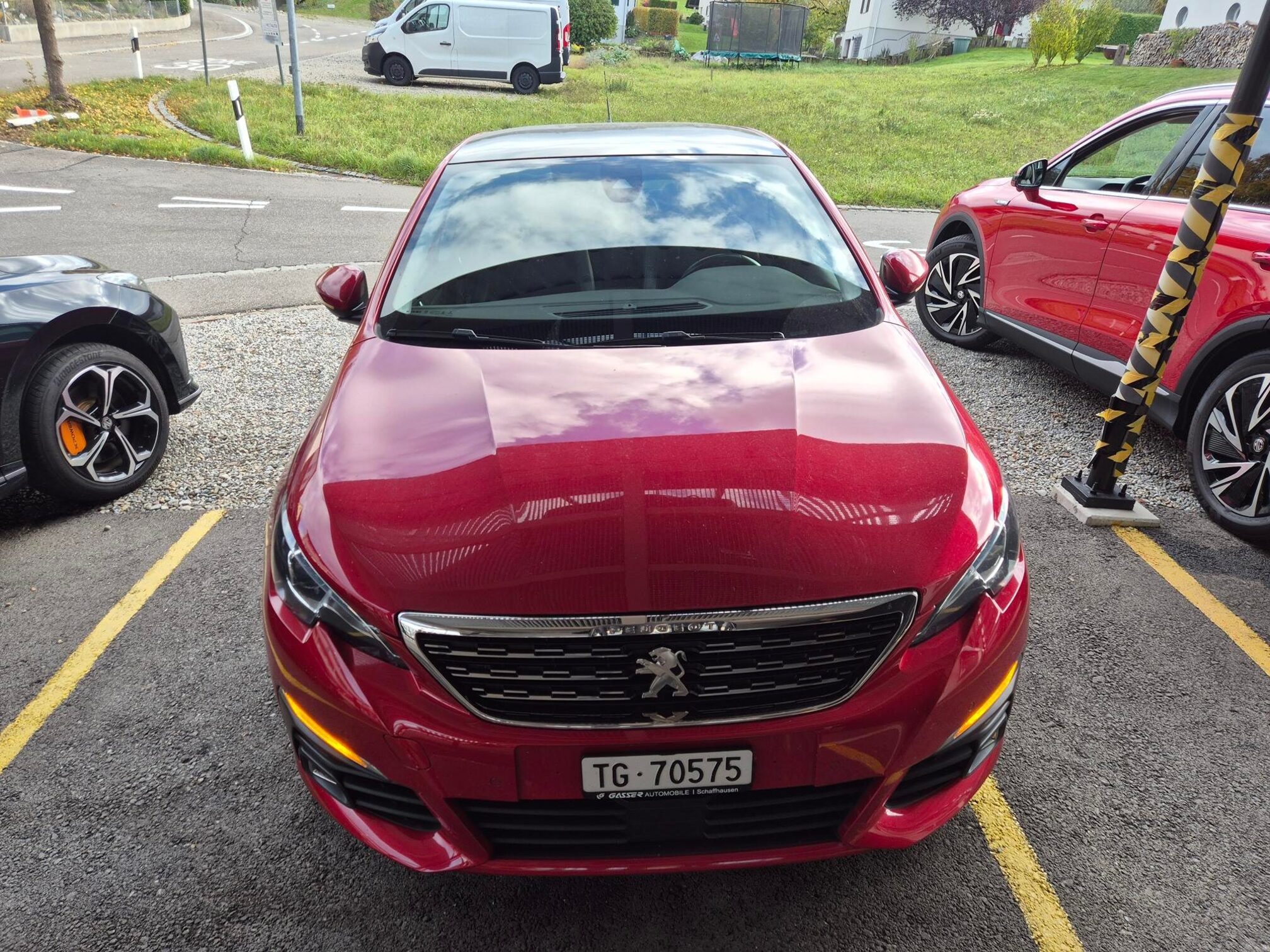 PEUGEOT 308 1.2i STT Automat — zdjęcie 2