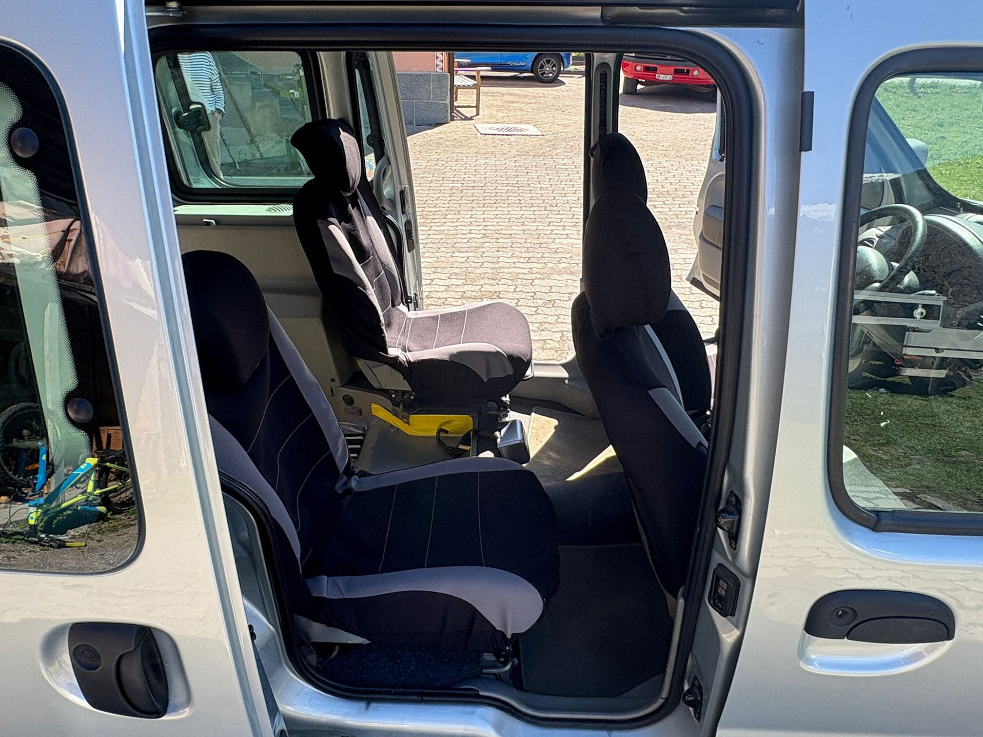 RENAULT KANGOO 1.9D — zdjęcie 13