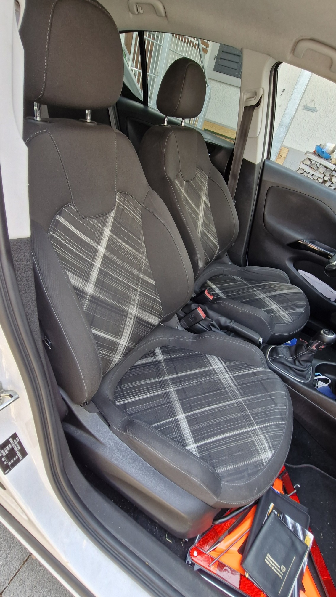 OPEL Corsa E 1.0T — zdjęcie 8