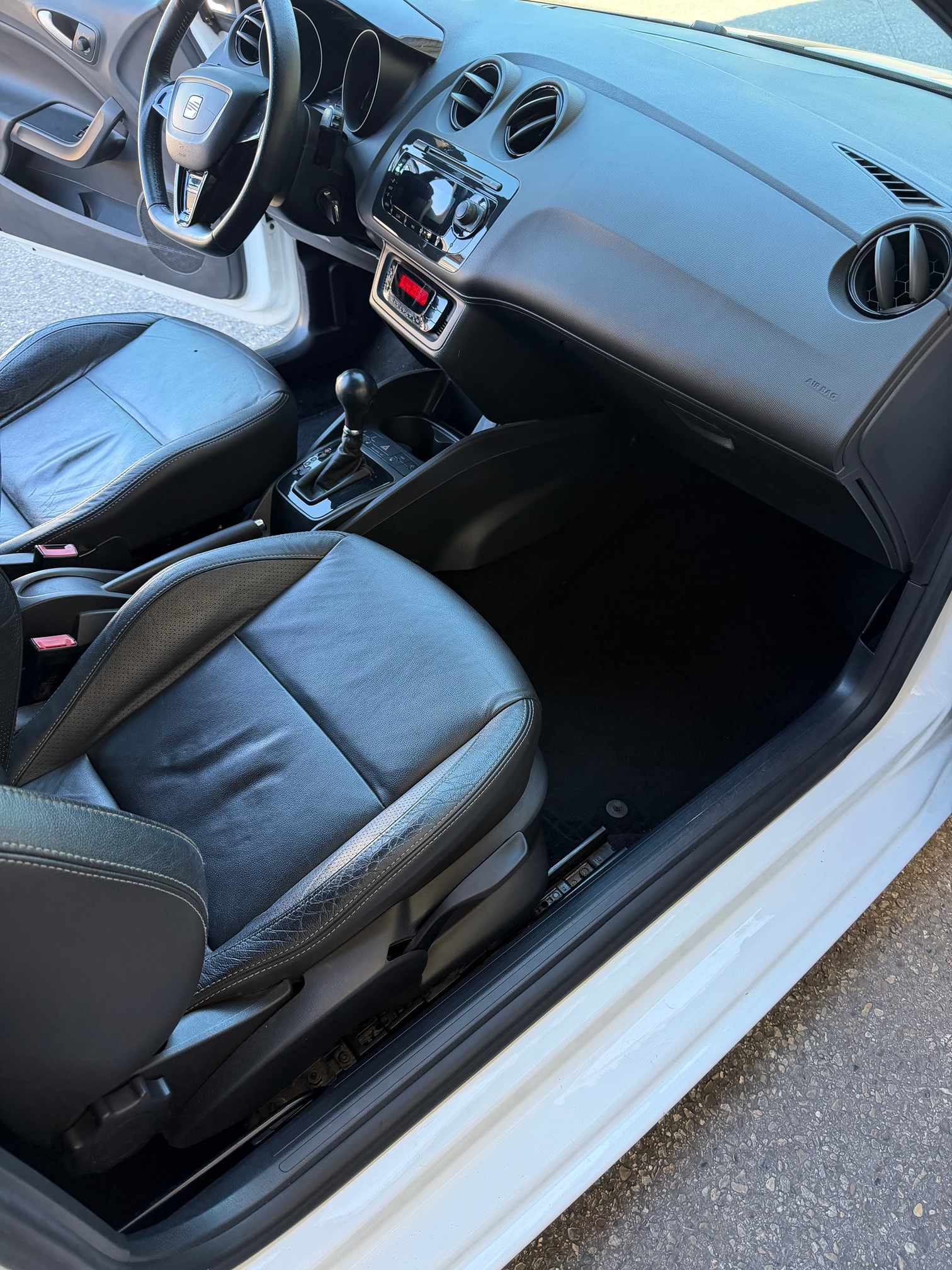 SEAT Ibiza Cupra — zdjęcie 15