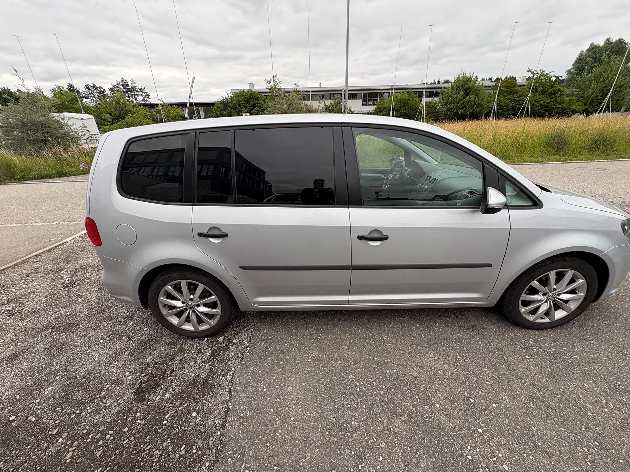 VW Touran 1.6 TDI — zdjęcie 13