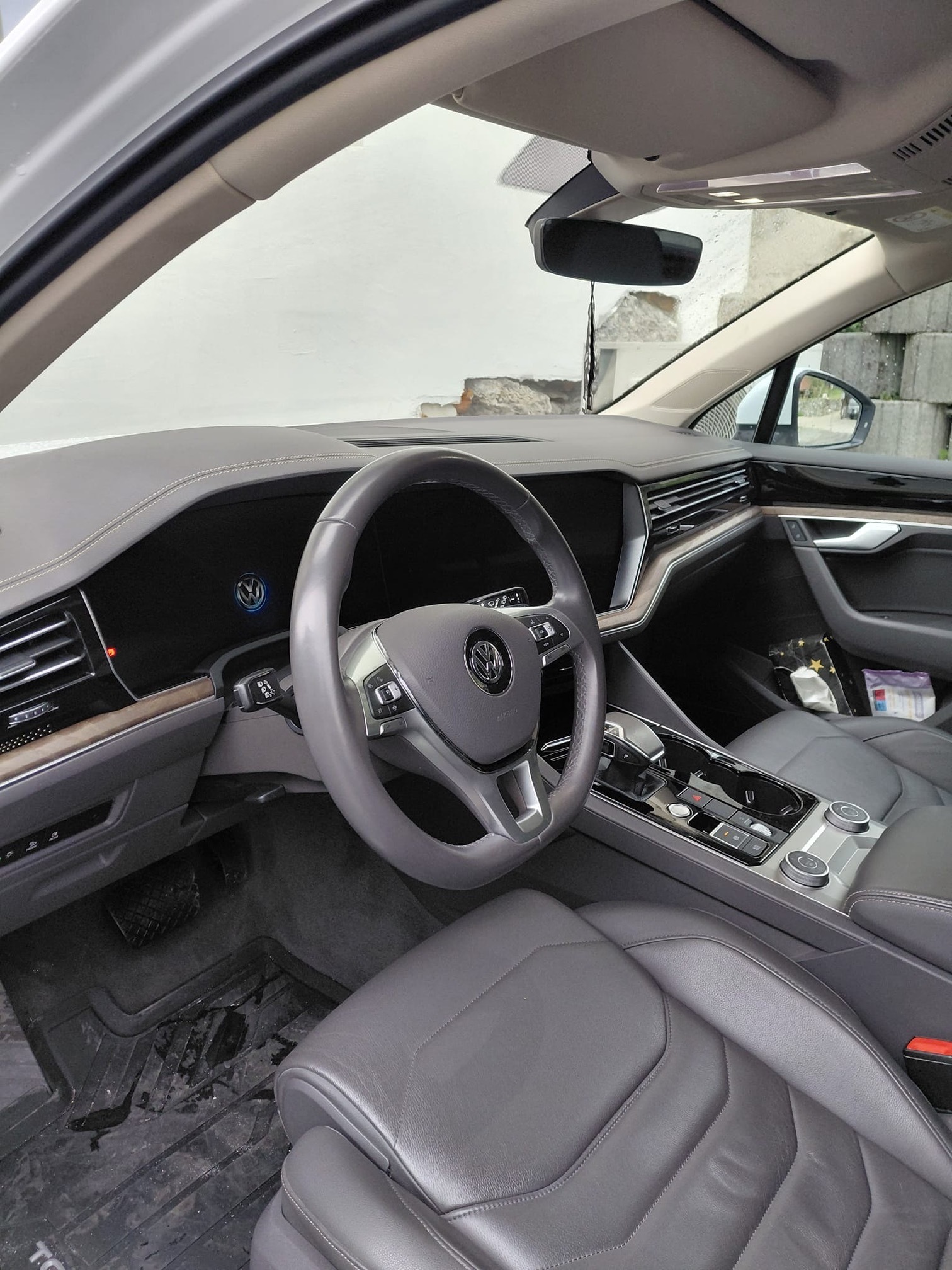 VW Touareg — zdjęcie 6