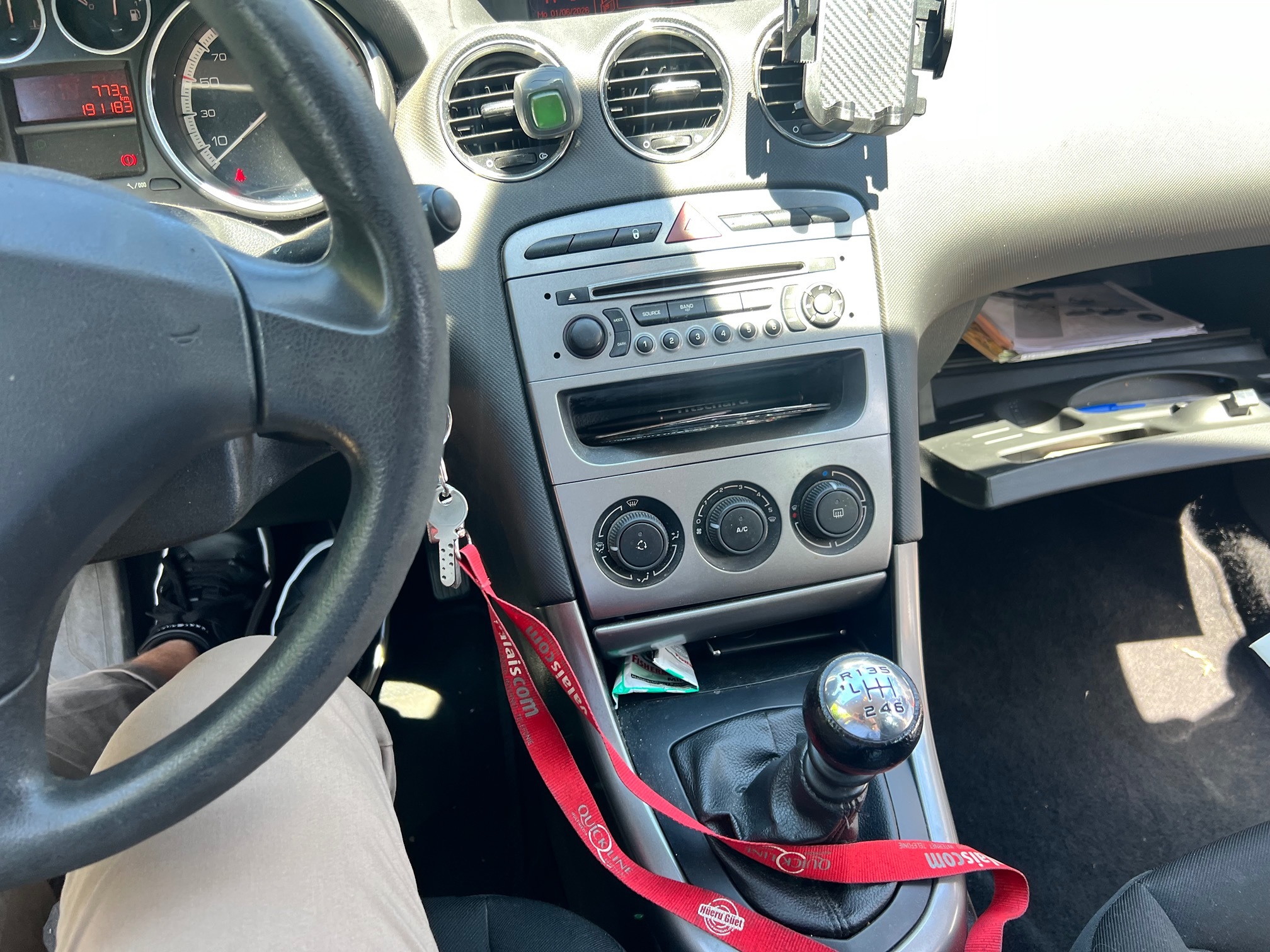 PEUGEOT 308 — zdjęcie 15