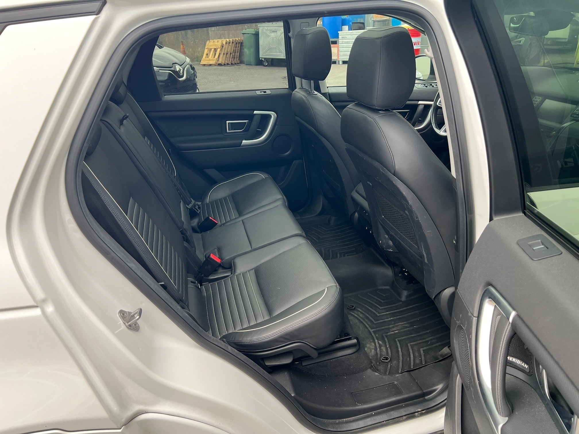 LAND ROVER DiscoverySp.TD4 — zdjęcie 8