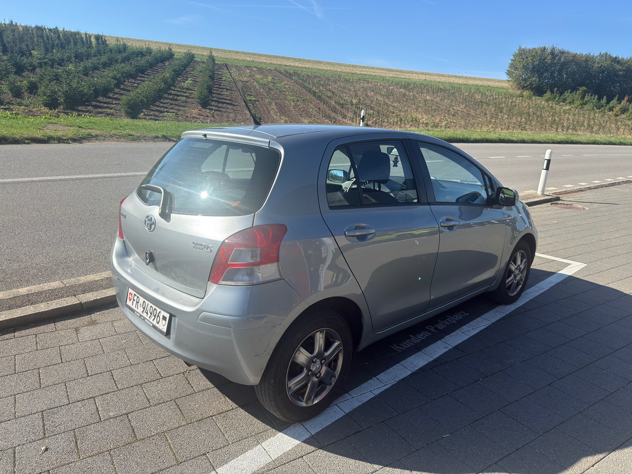 TOYOTA Yaris 1.33 — zdjęcie 3