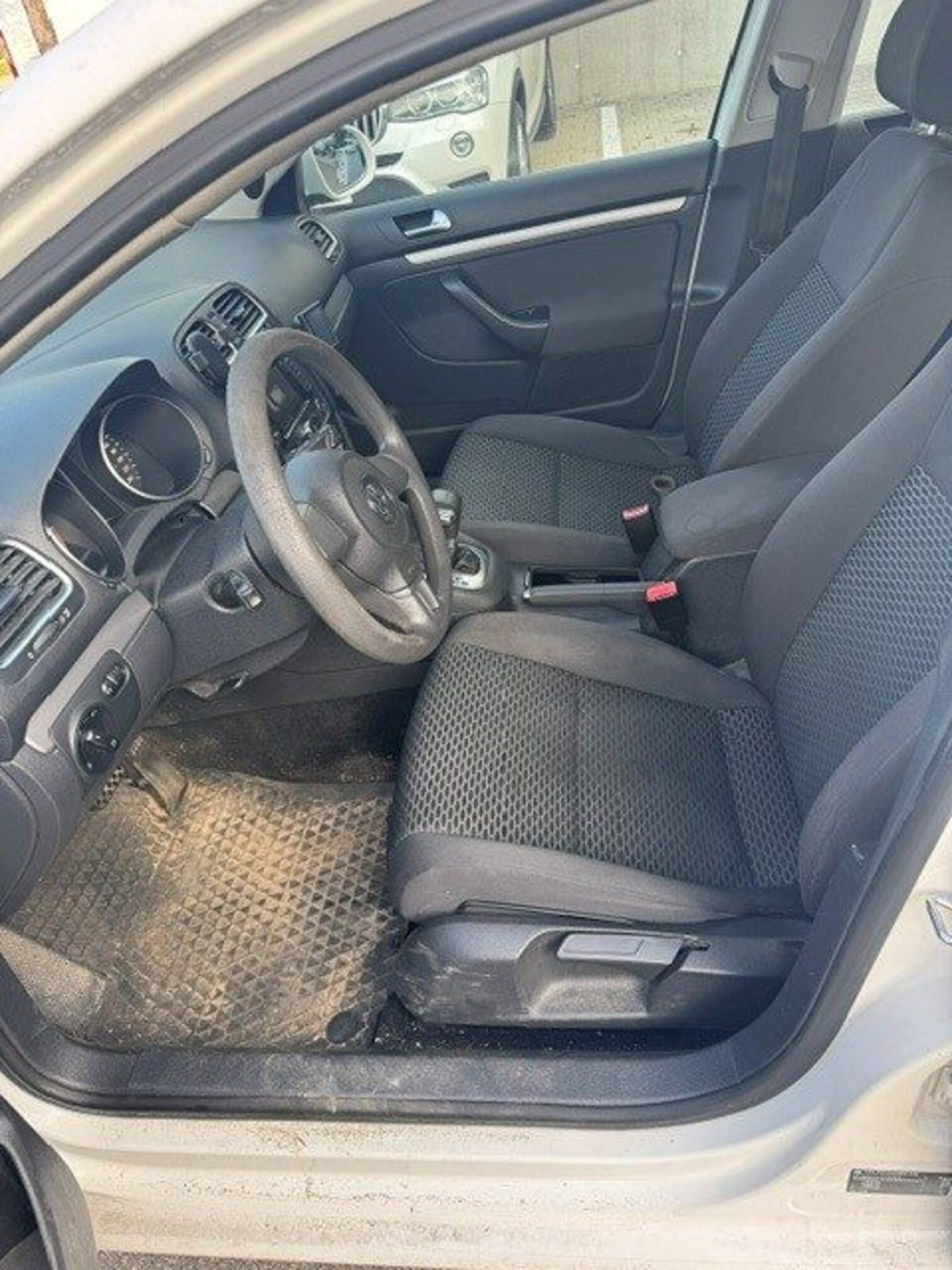 VW Golf Var. 1.6B.MT — zdjęcie 5