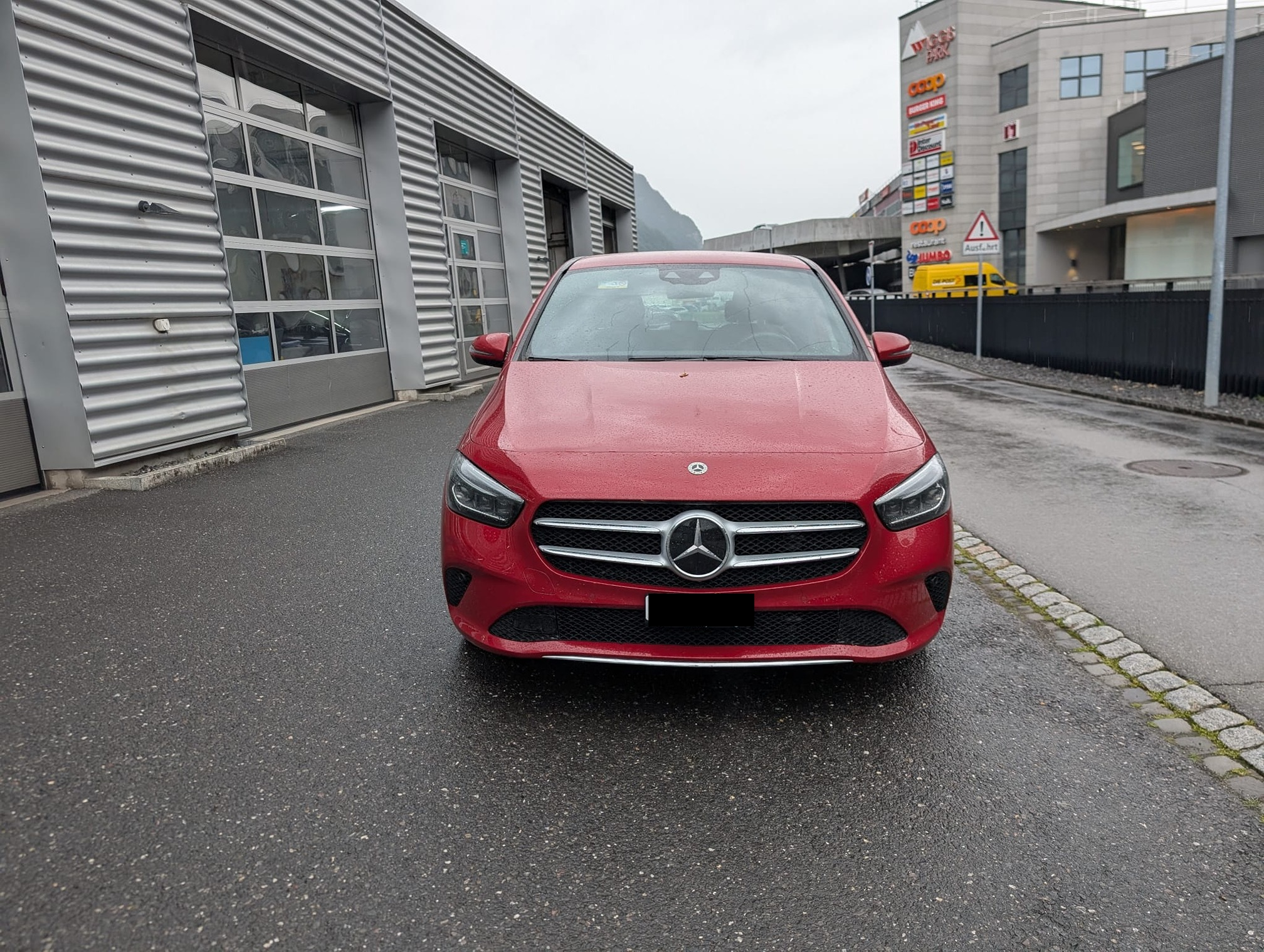 MERCEDES-BENZ B 220 4m — zdjęcie 1
