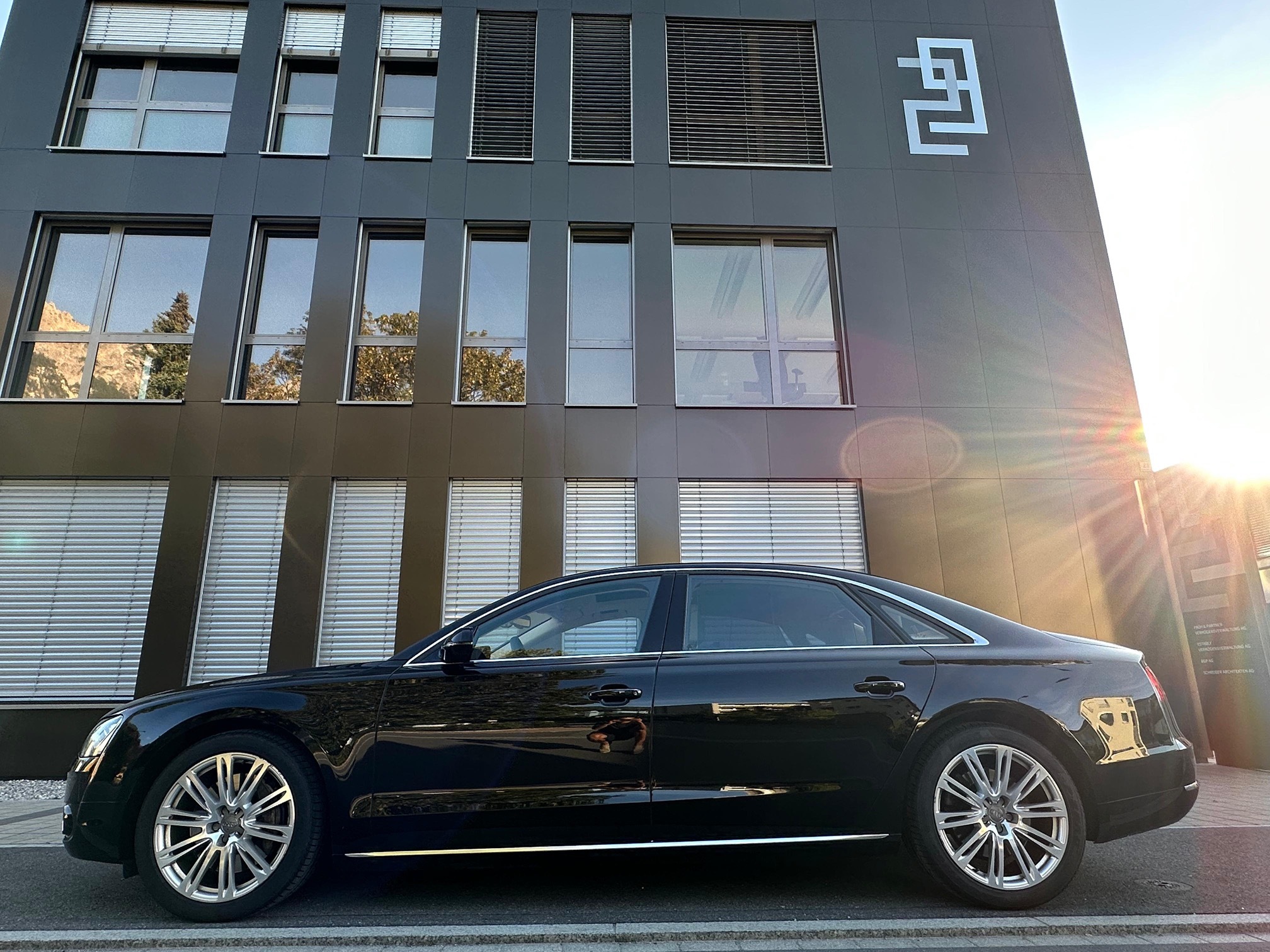 AUDI A8 L 4.0 TFSI — zdjęcie 2