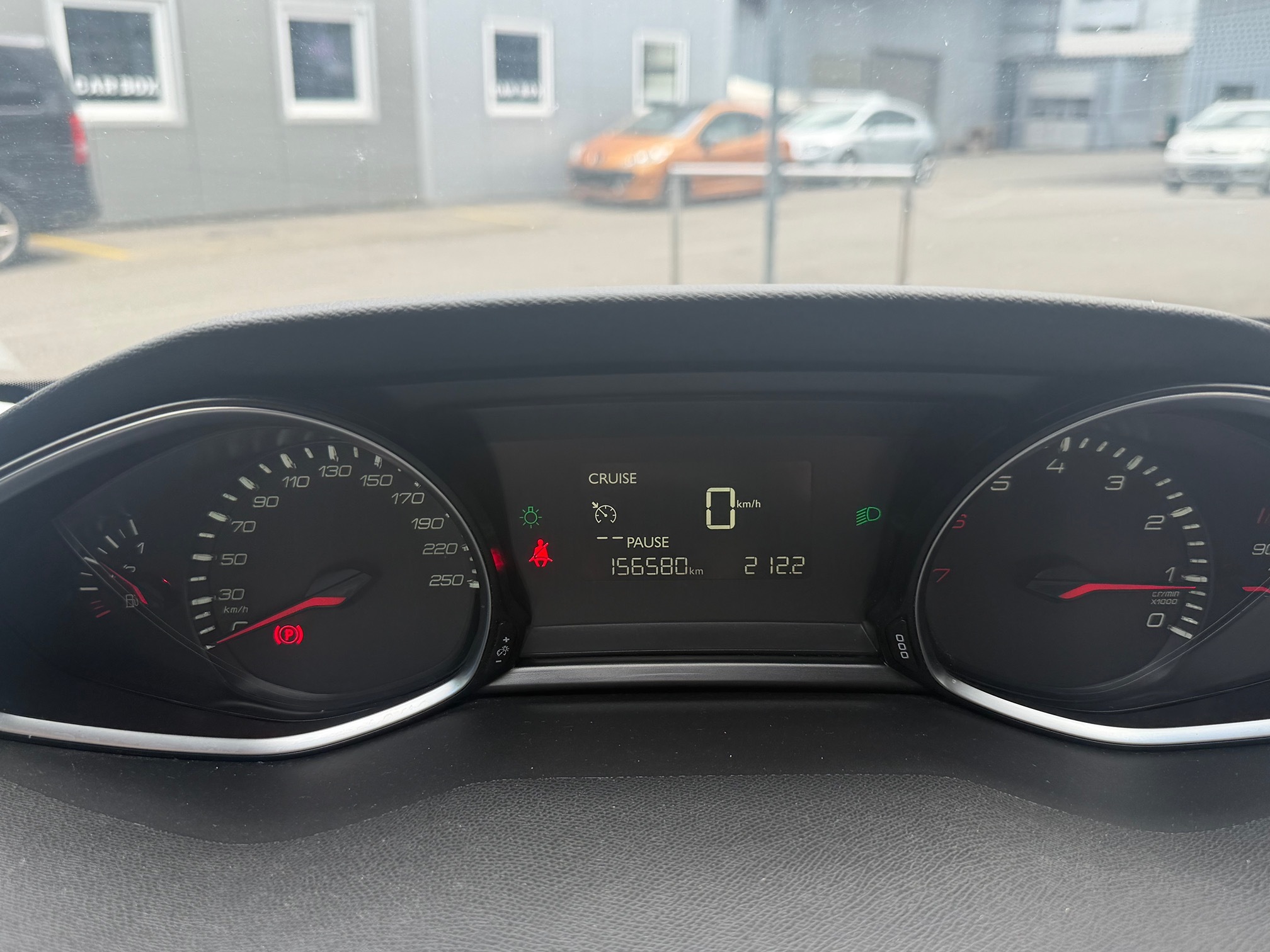 PEUGEOT 308 e-THP STT — zdjęcie 15