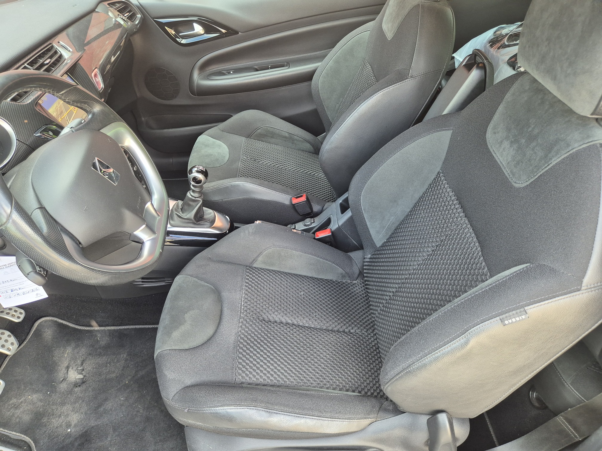 CITROEN DS3 1.6i — zdjęcie 10