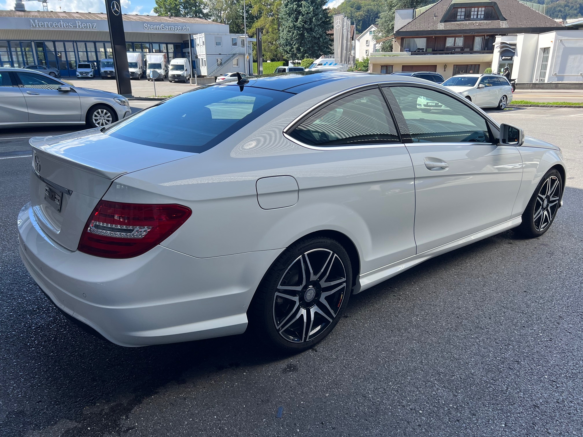 MERCEDES-BENZ C 180 Coupe — zdjęcie 14