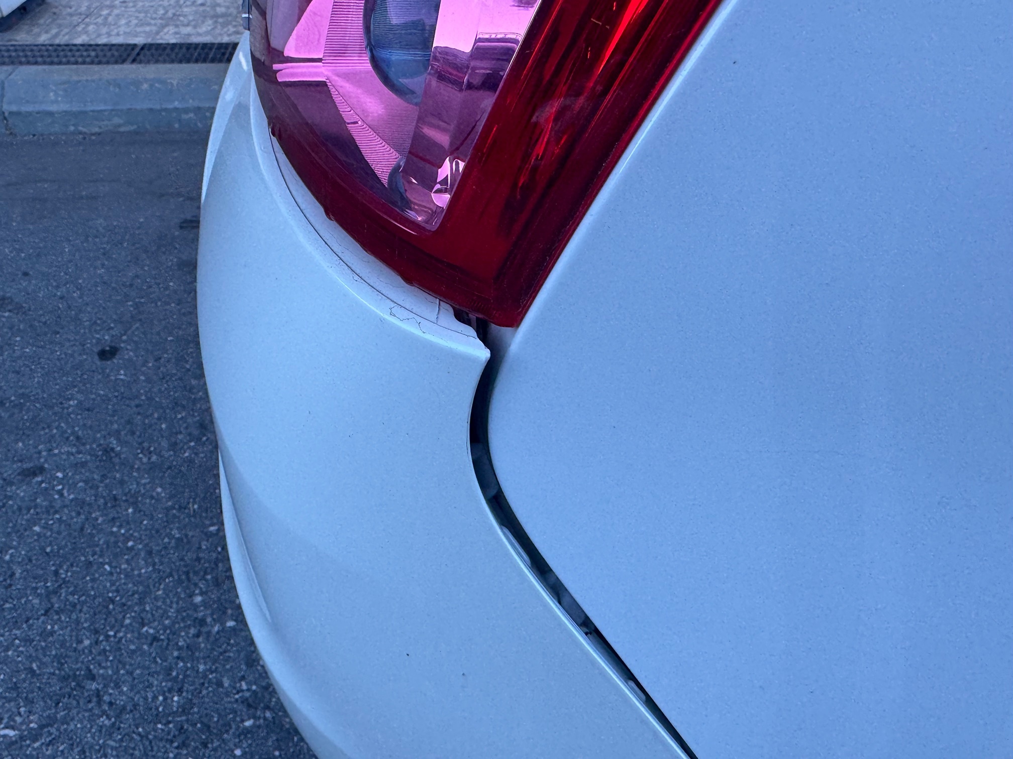 SUZUKI Swift 1.3 4WD — zdjęcie 9