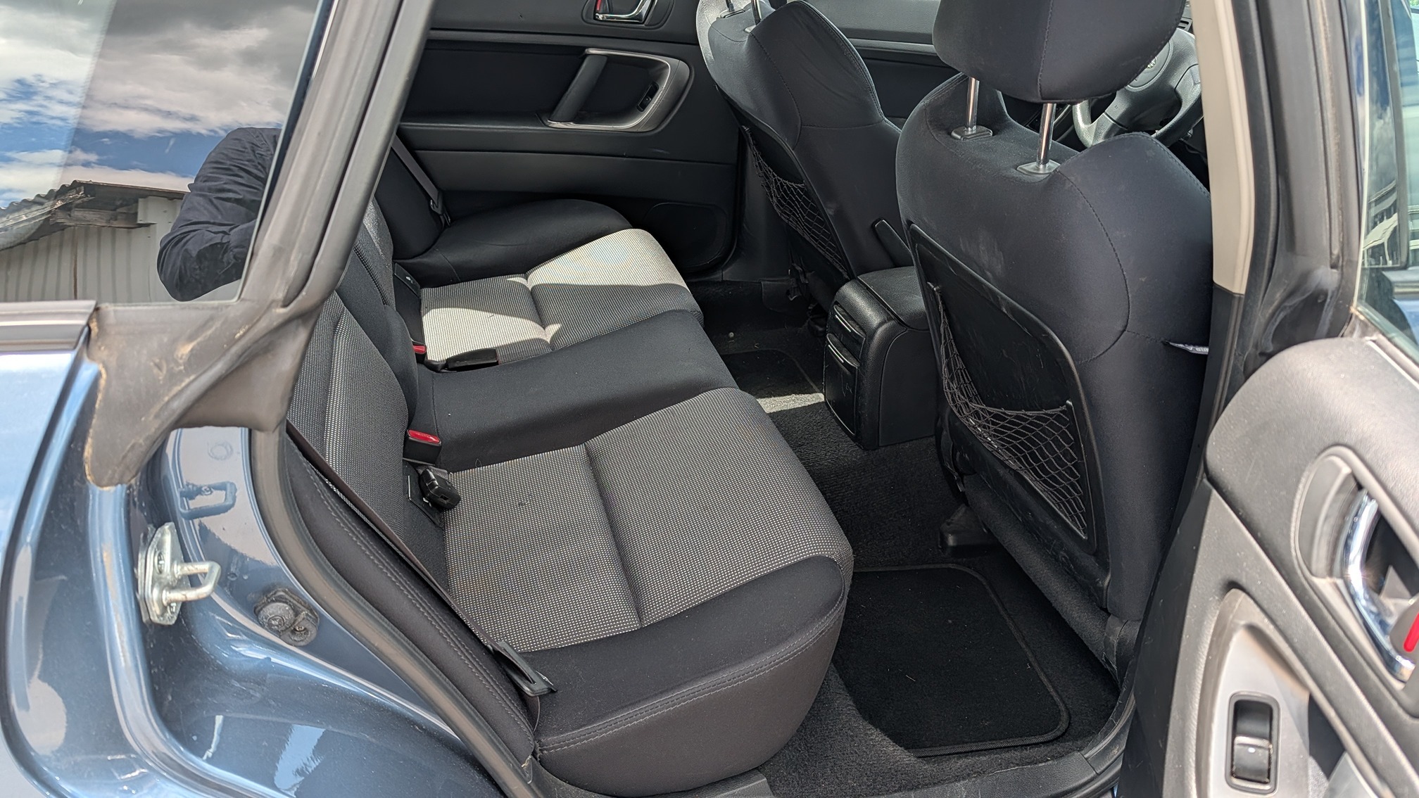 SUBARU Legacy 2.0 AWD — zdjęcie 9