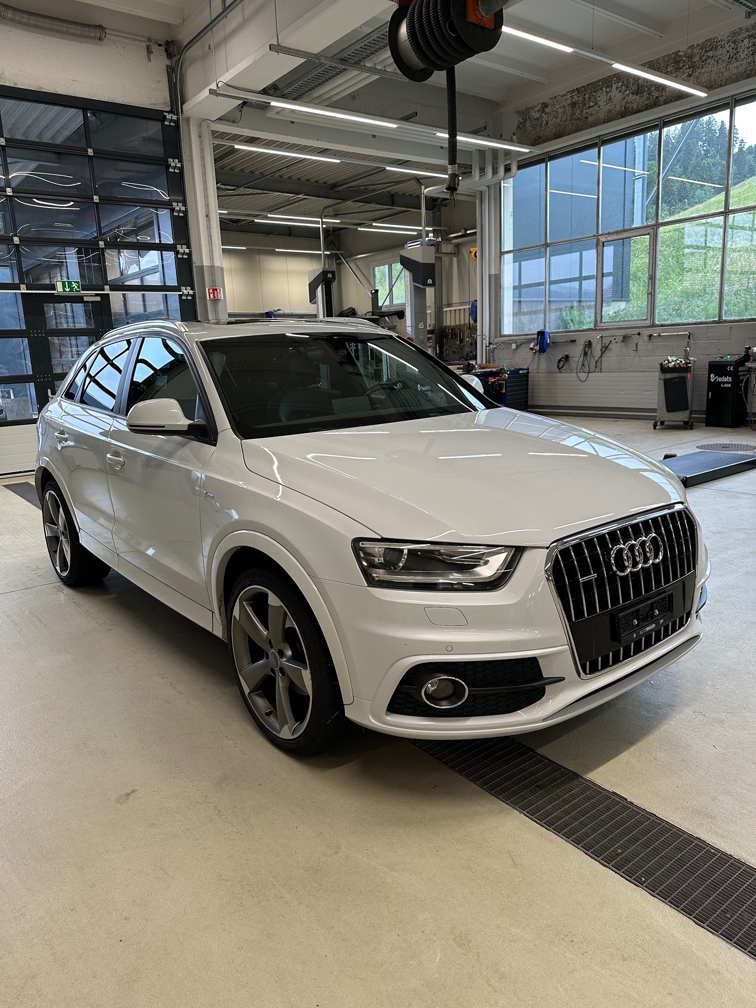 AUDI Q3 2.0TDI quattro — zdjęcie 6