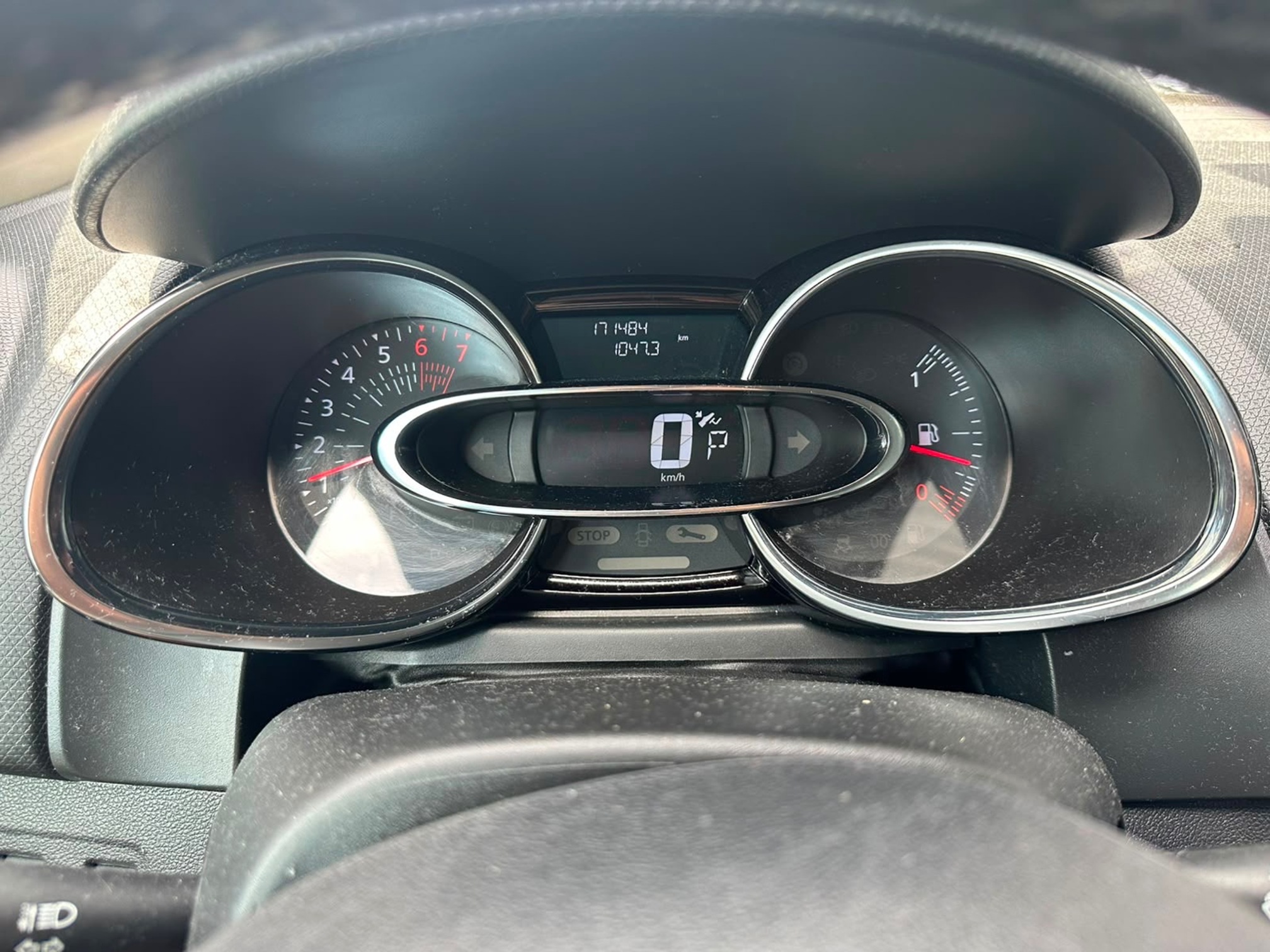 RENAULT Clio 1.2 120EDC — zdjęcie 9