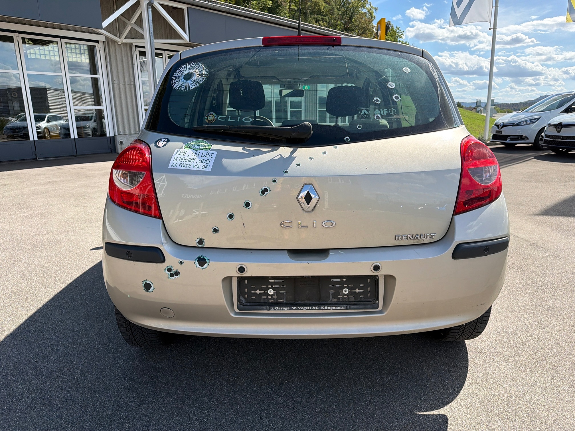 RENAULT Clio 1.6 16V — zdjęcie 4