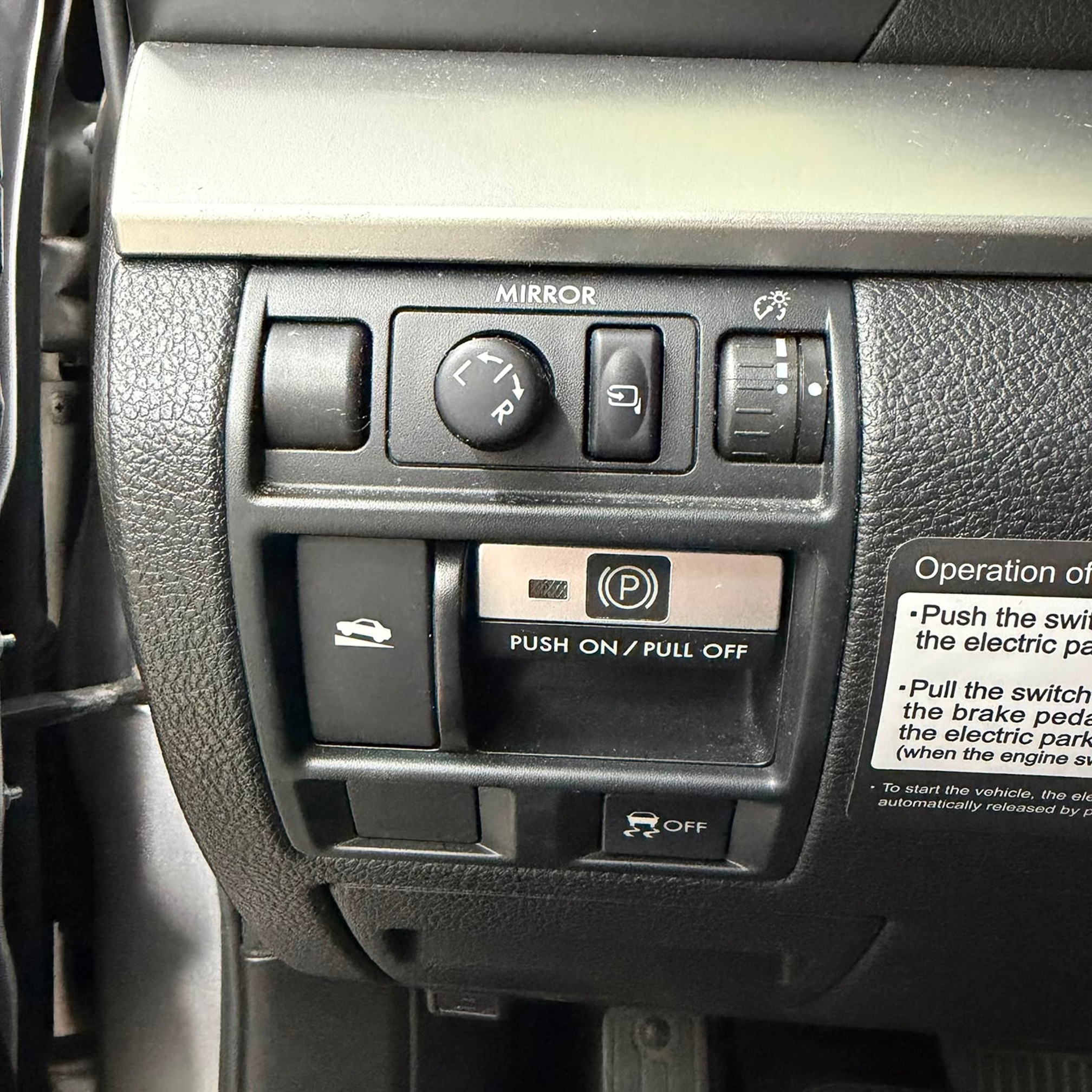 SUBARU Outback 2.5i AWD — zdjęcie 9
