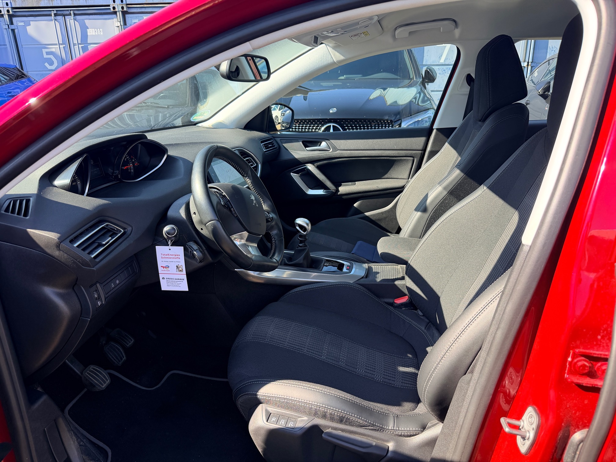 PEUGEOT 308 1.2i STT — zdjęcie 13