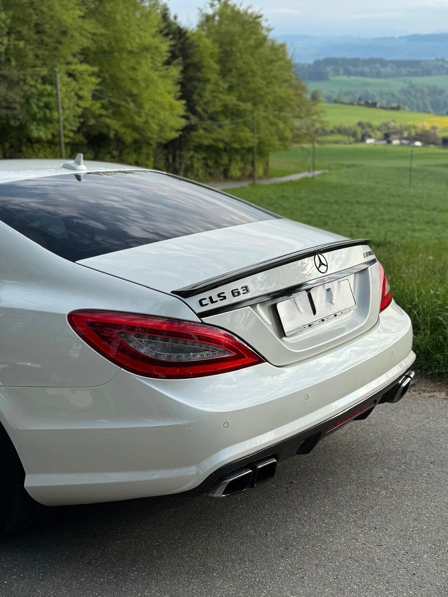 MERCEDES-BENZ AMG CLS 63 AMG — zdjęcie 3