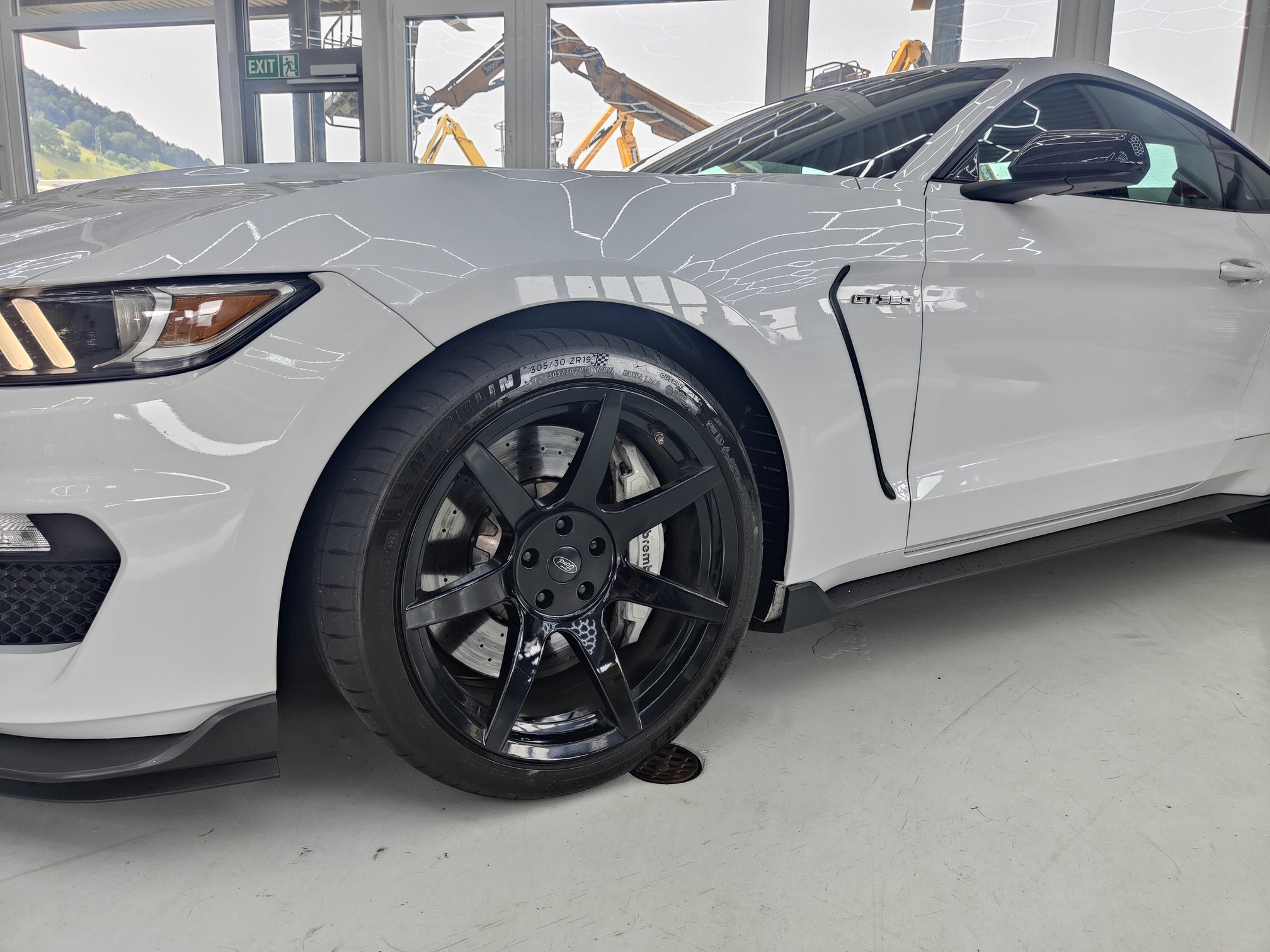 FORD Mustang Shelby GT 350 — zdjęcie 5