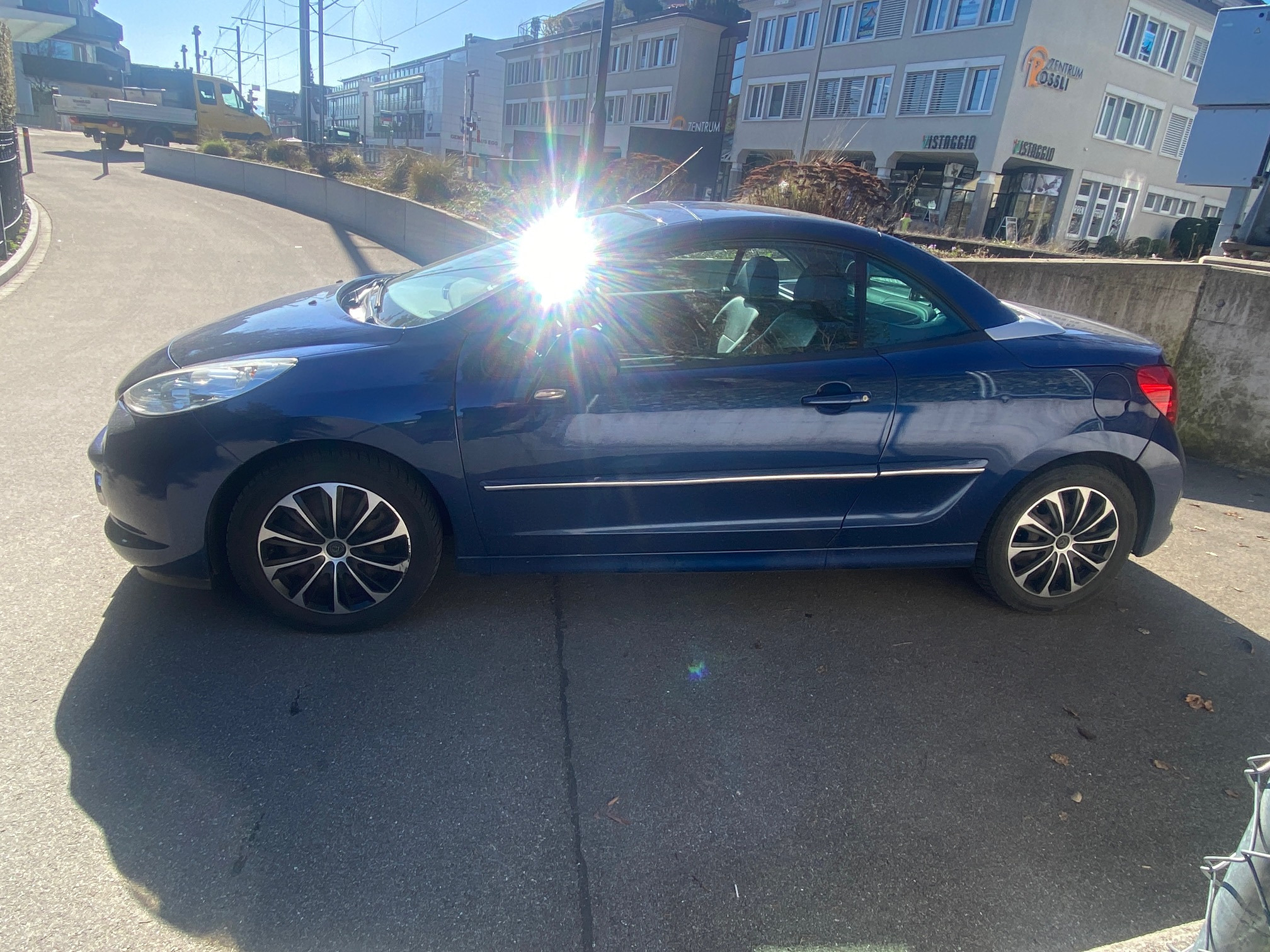 PEUGEOT 207 CC 1.6i Turbo — zdjęcie 7