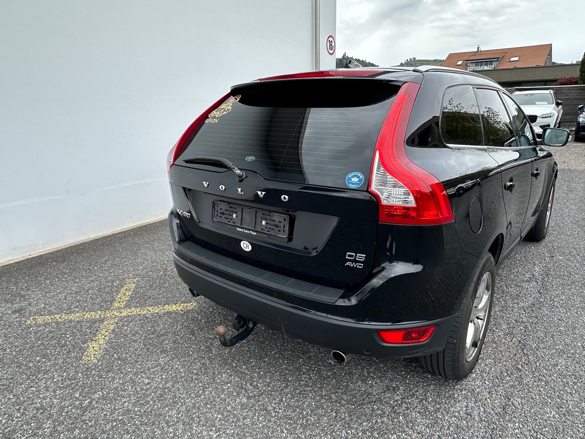 VOLVO XC60 D5 AWD — zdjęcie 3